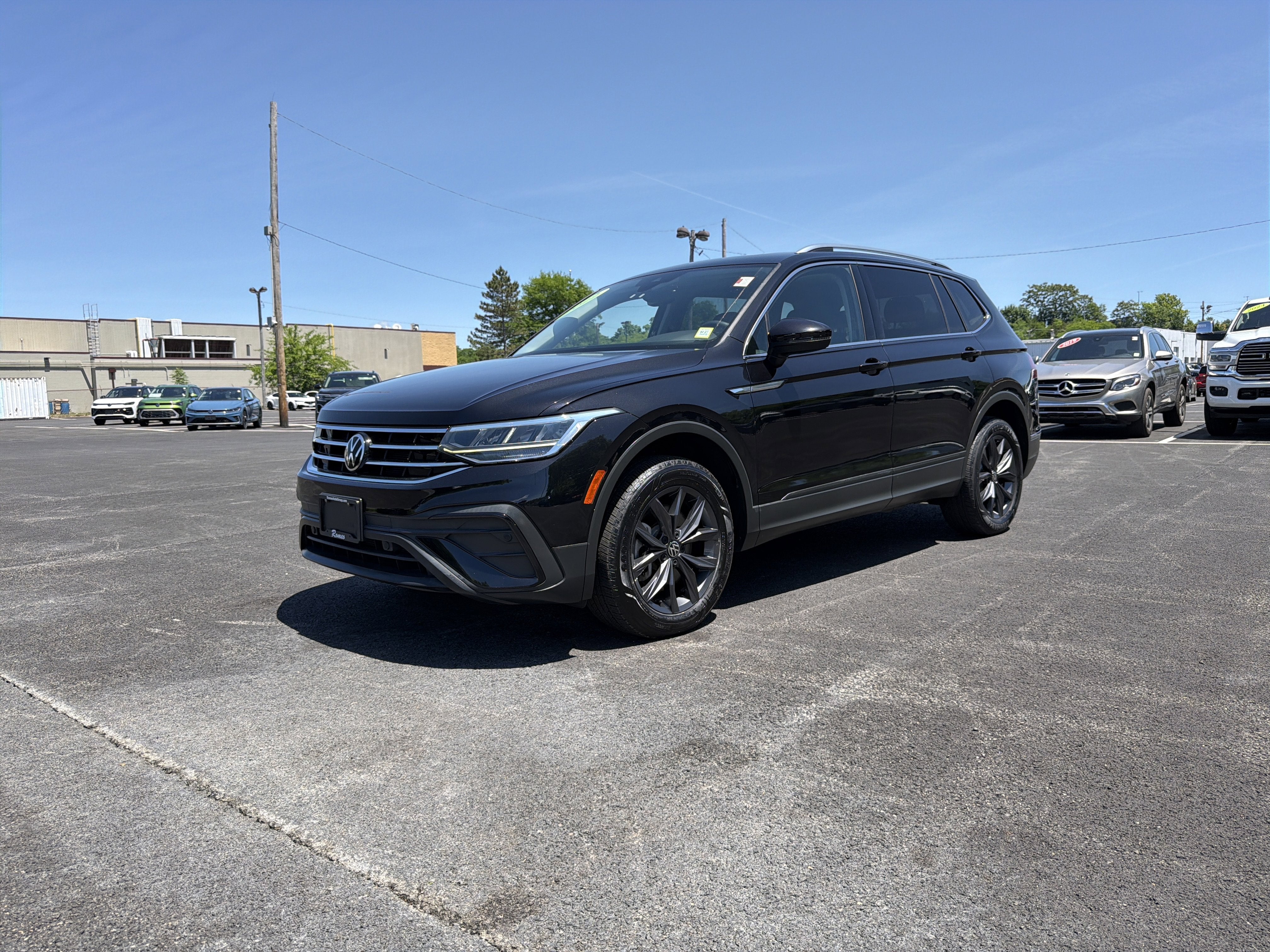 2022 Volkswagen Tiguan 2.0T SE