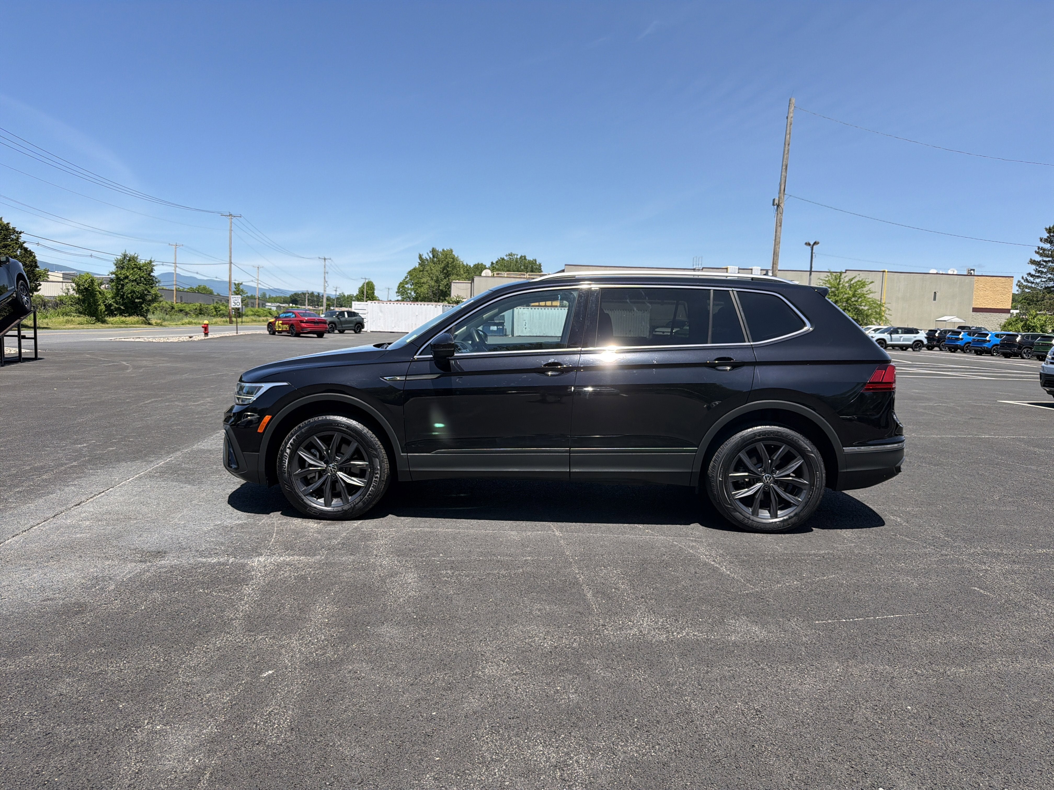 2022 Volkswagen Tiguan 2.0T SE
