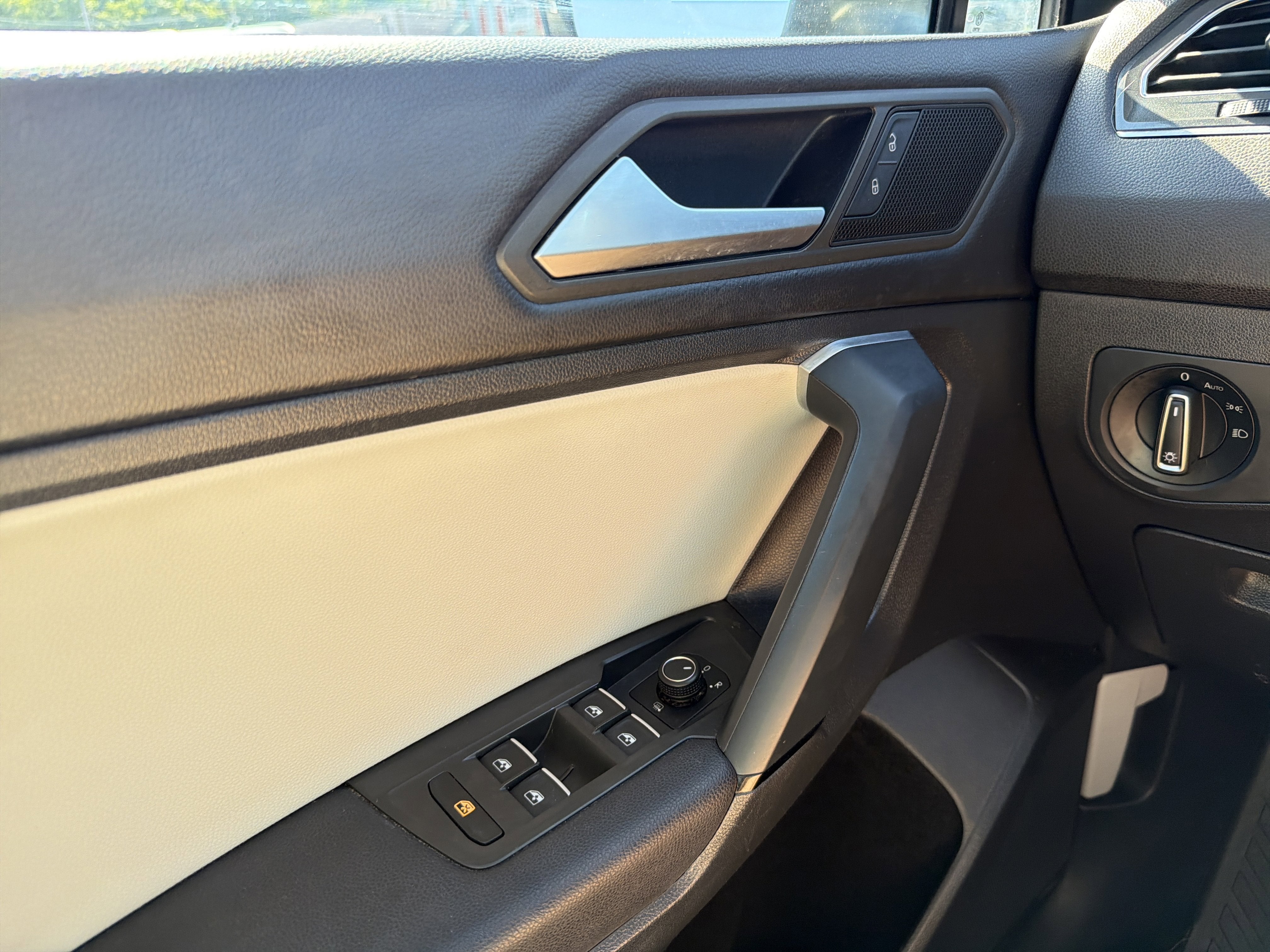 2019 Volkswagen Tiguan 2.0T SE 4Motion