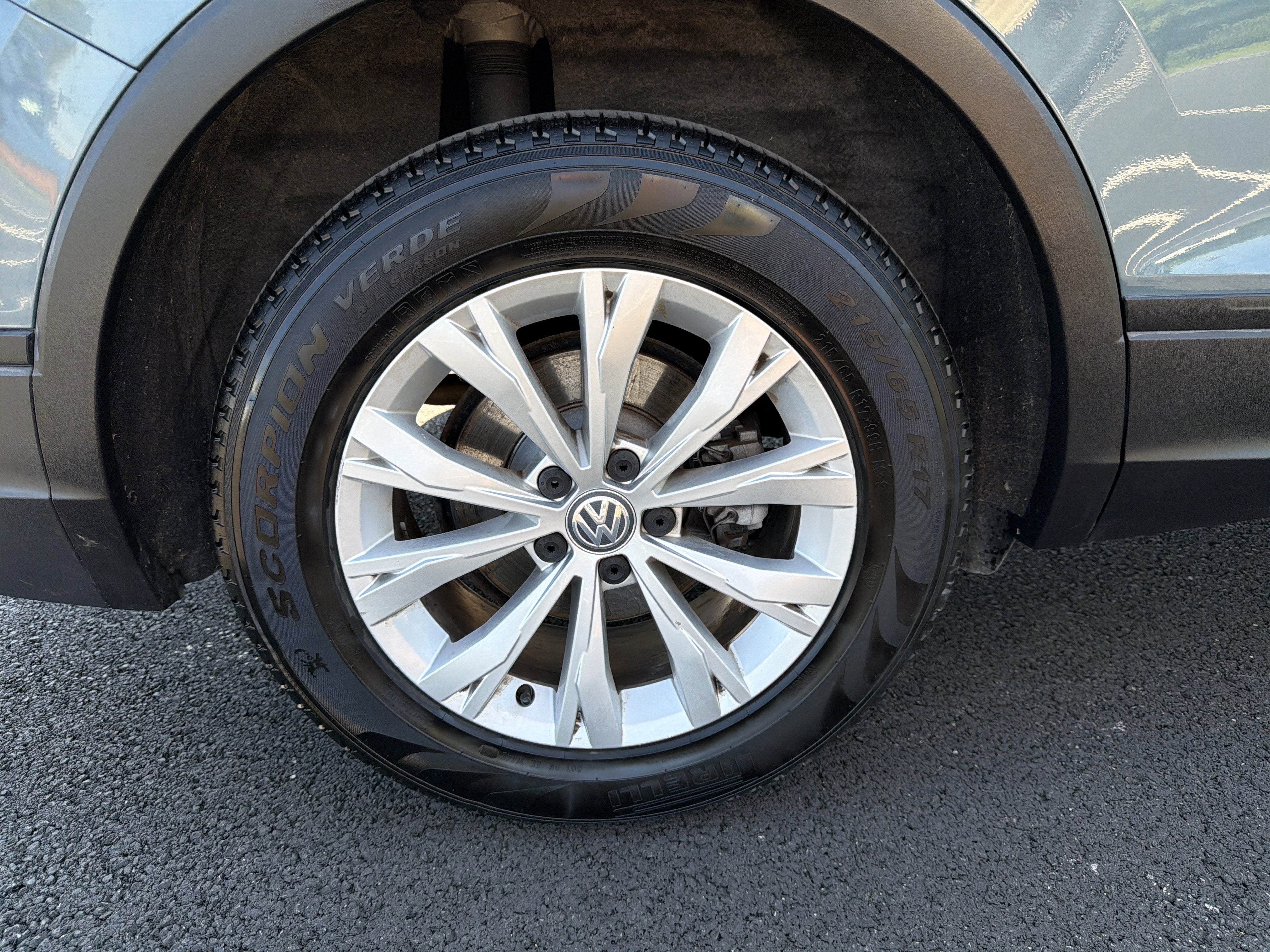 2019 Volkswagen Tiguan 2.0T SE 4Motion