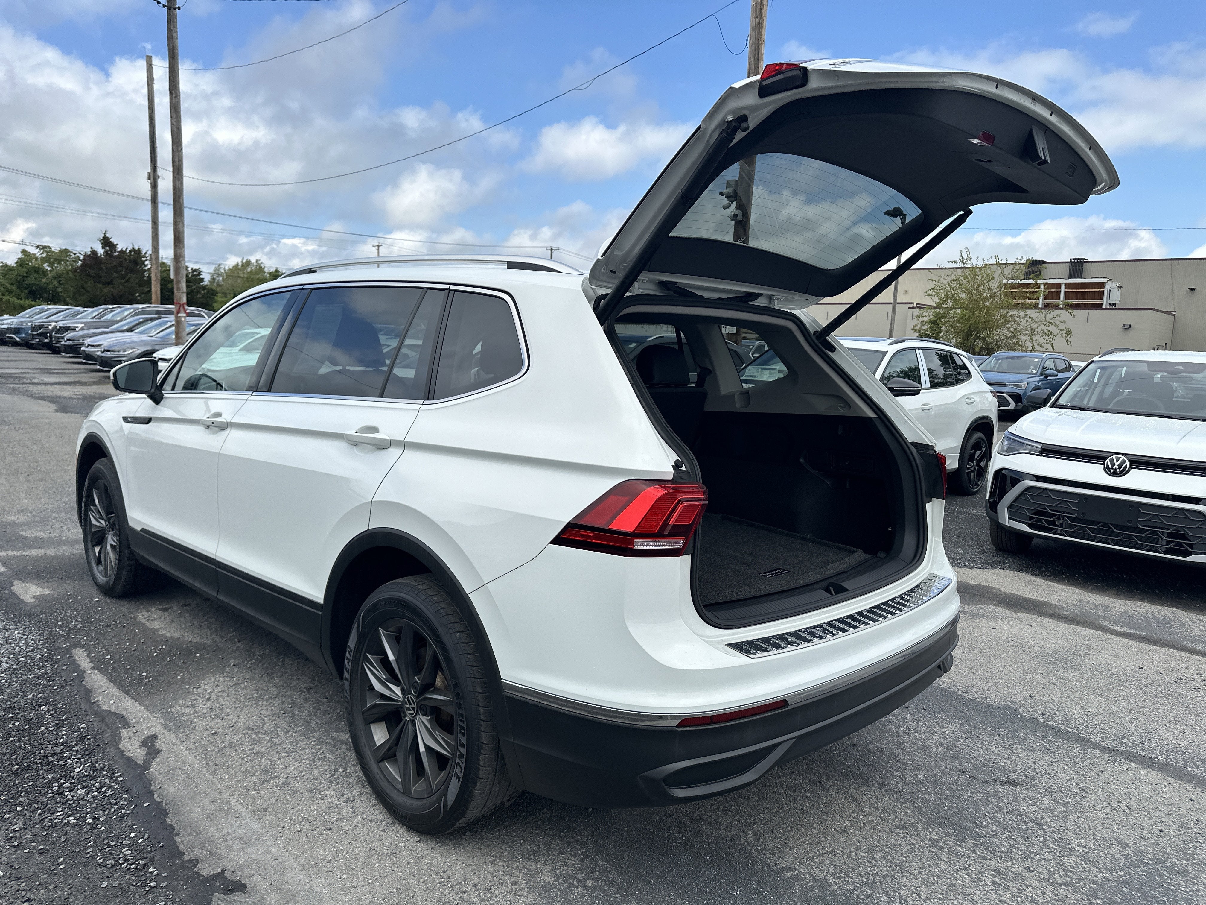 2022 Volkswagen Tiguan 2.0T SE