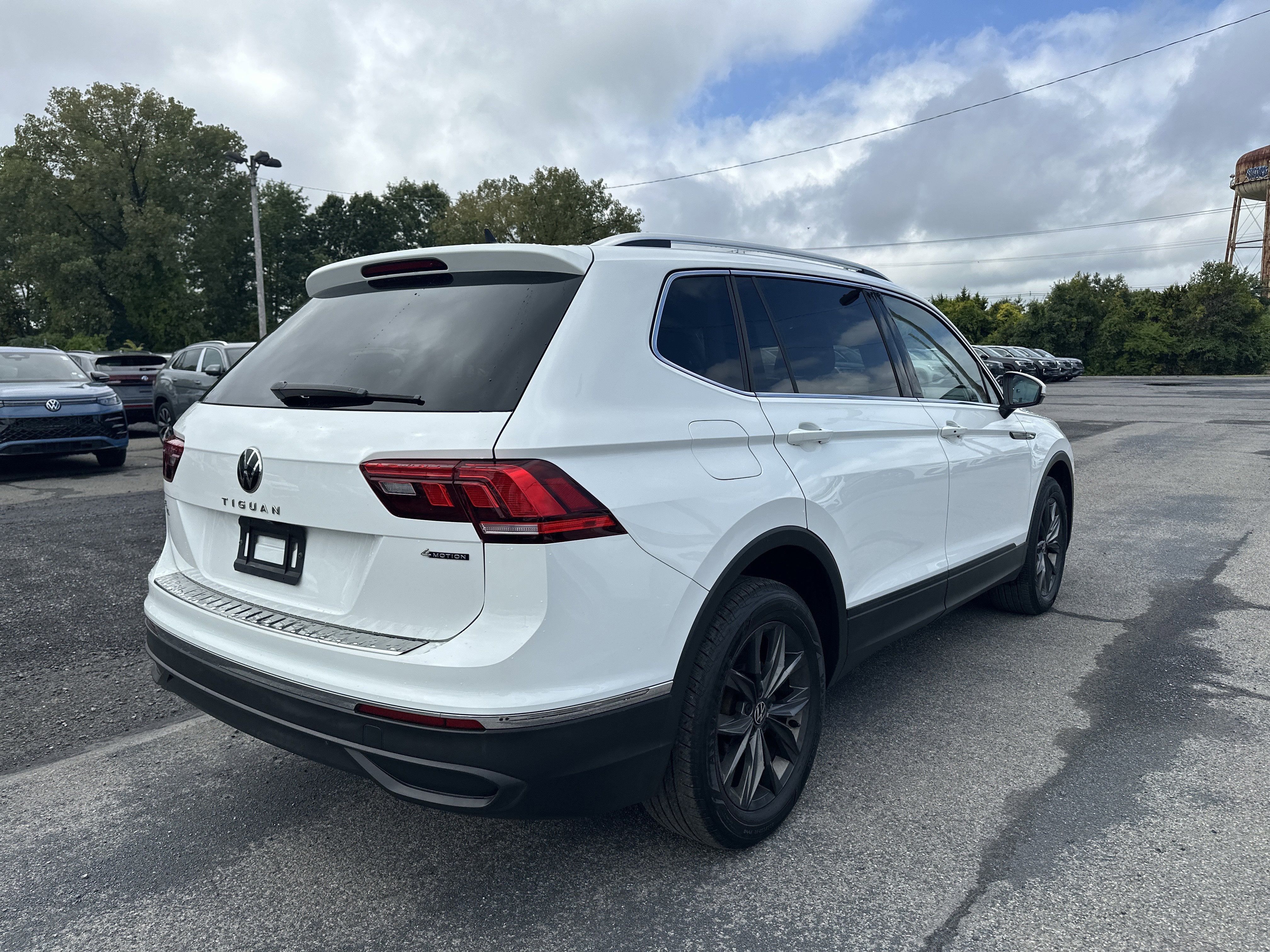 2022 Volkswagen Tiguan 2.0T SE