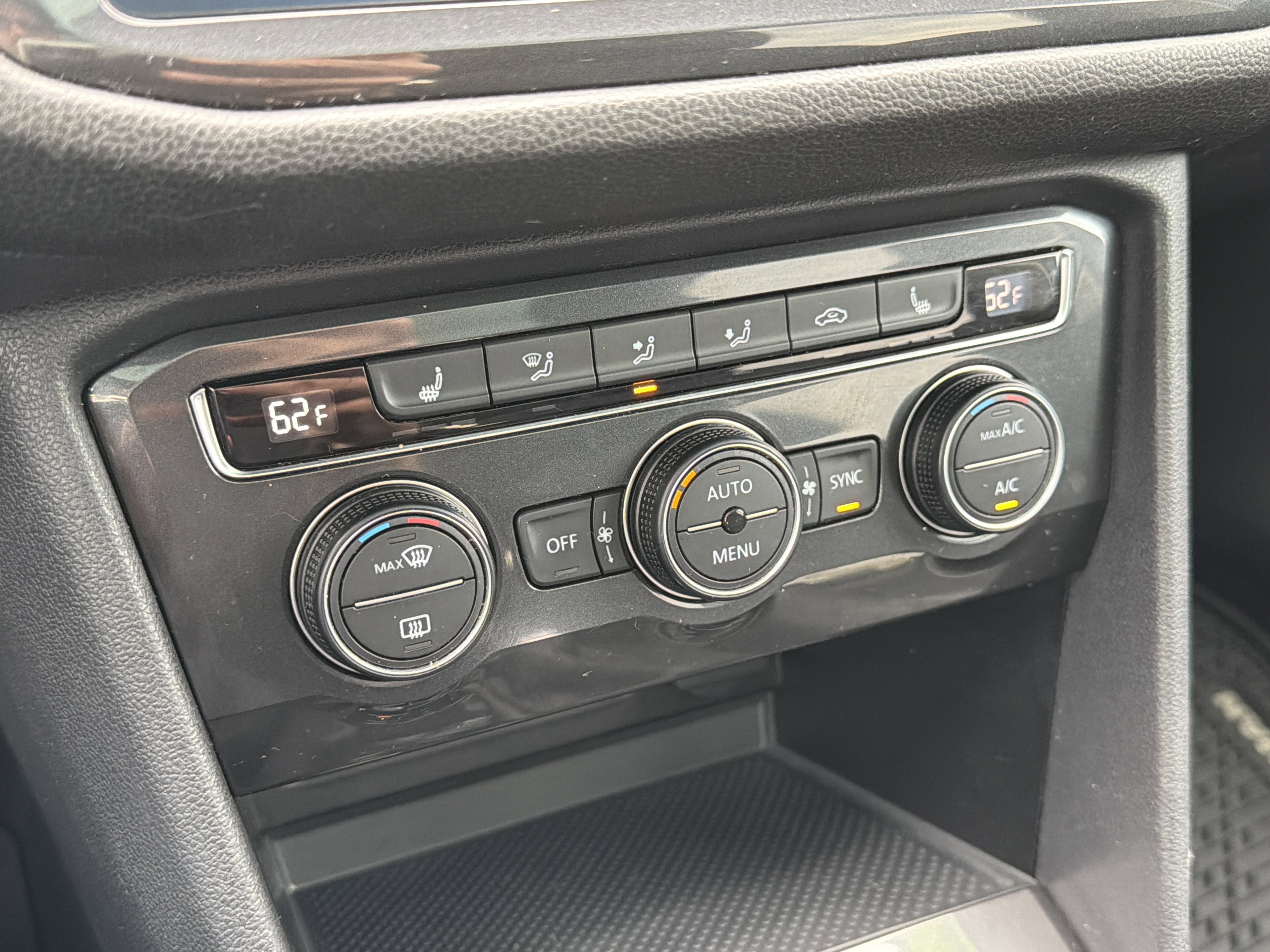 2018 Volkswagen Tiguan 2.0T SEL 4Motion