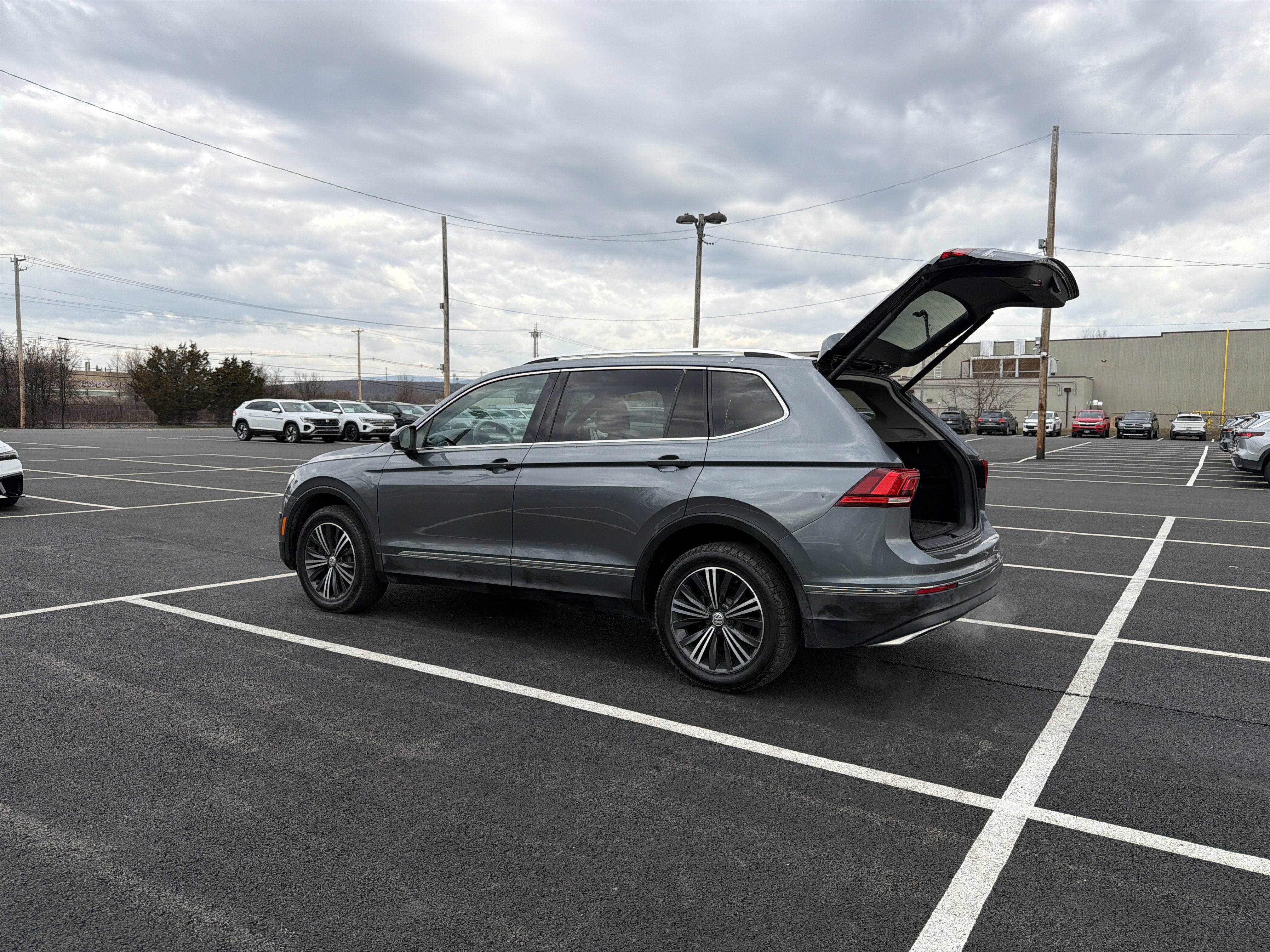 2018 Volkswagen Tiguan 2.0T SEL 4Motion