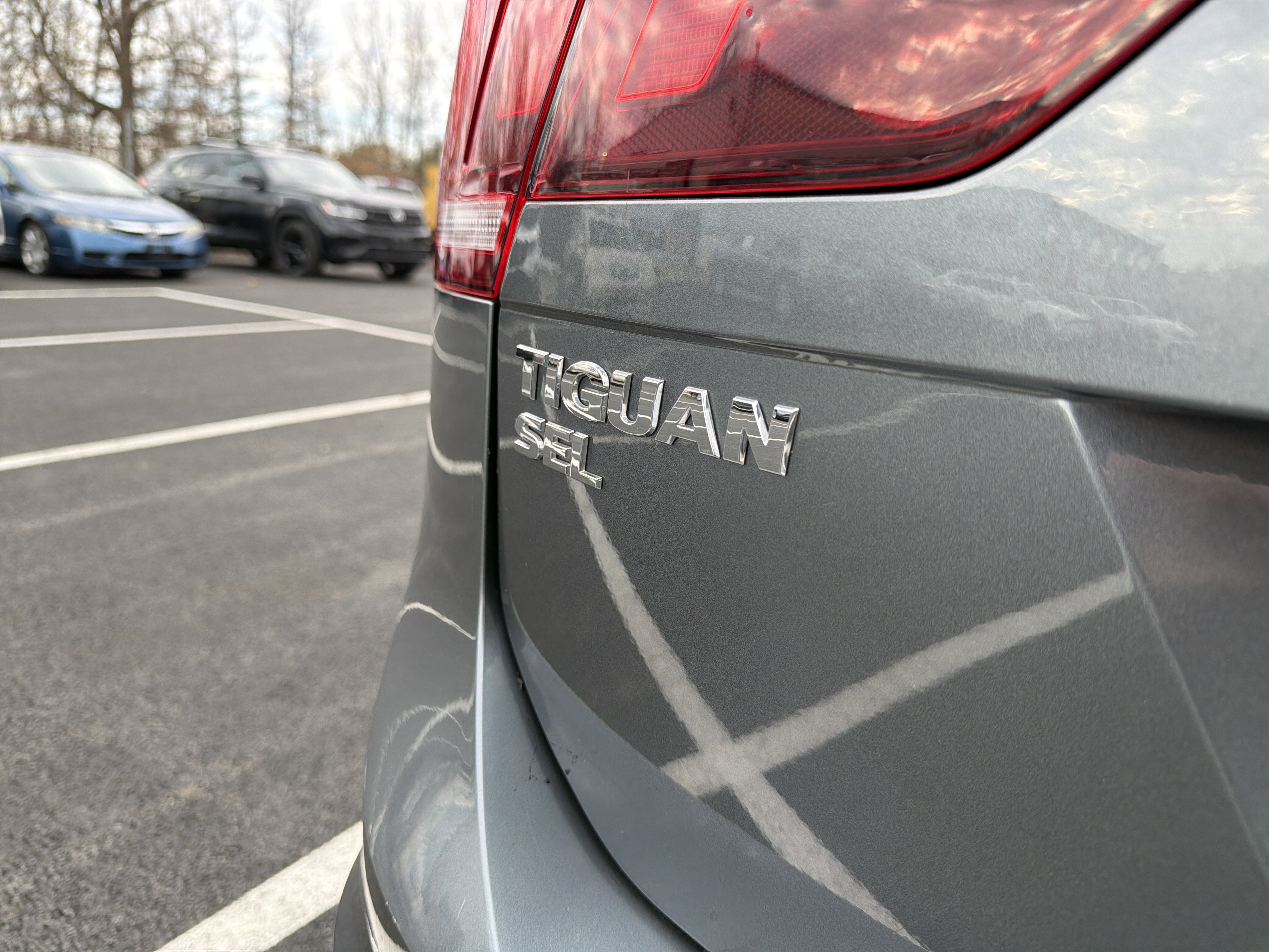 2018 Volkswagen Tiguan 2.0T SEL 4Motion