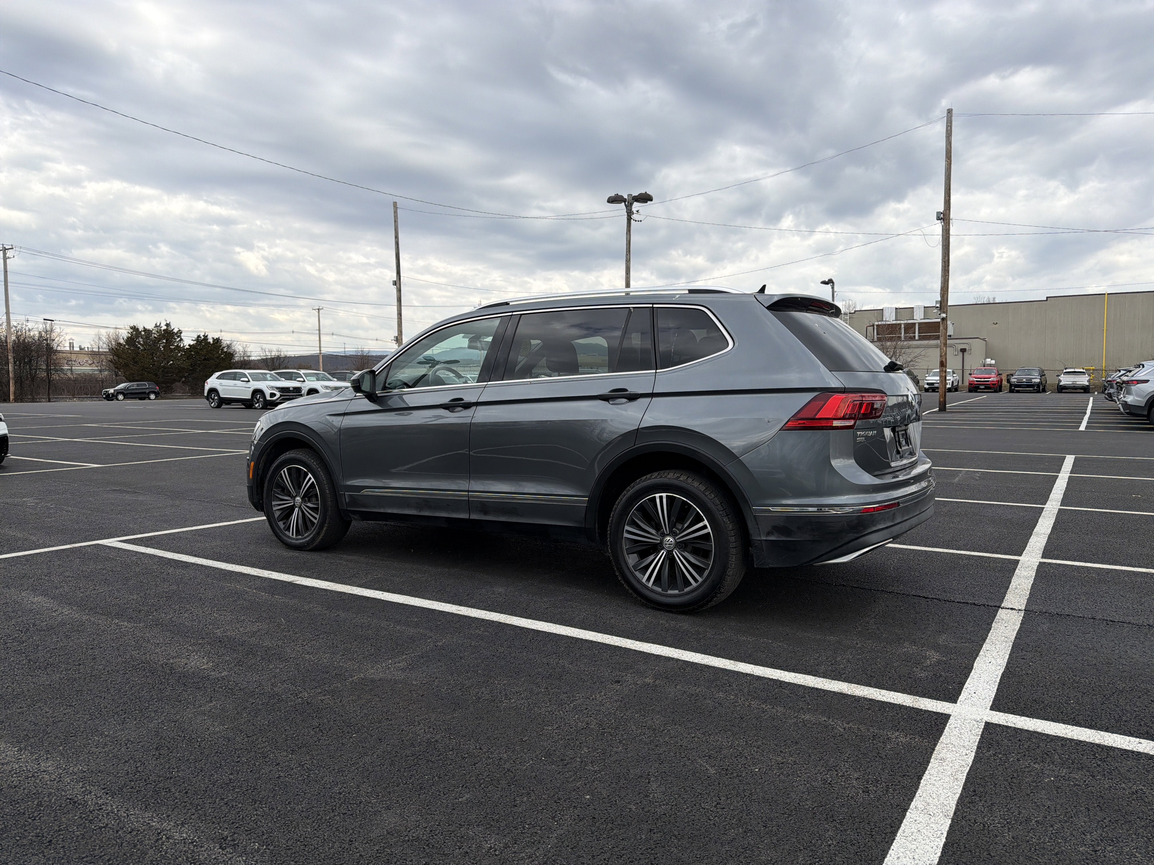 2018 Volkswagen Tiguan 2.0T SEL 4Motion