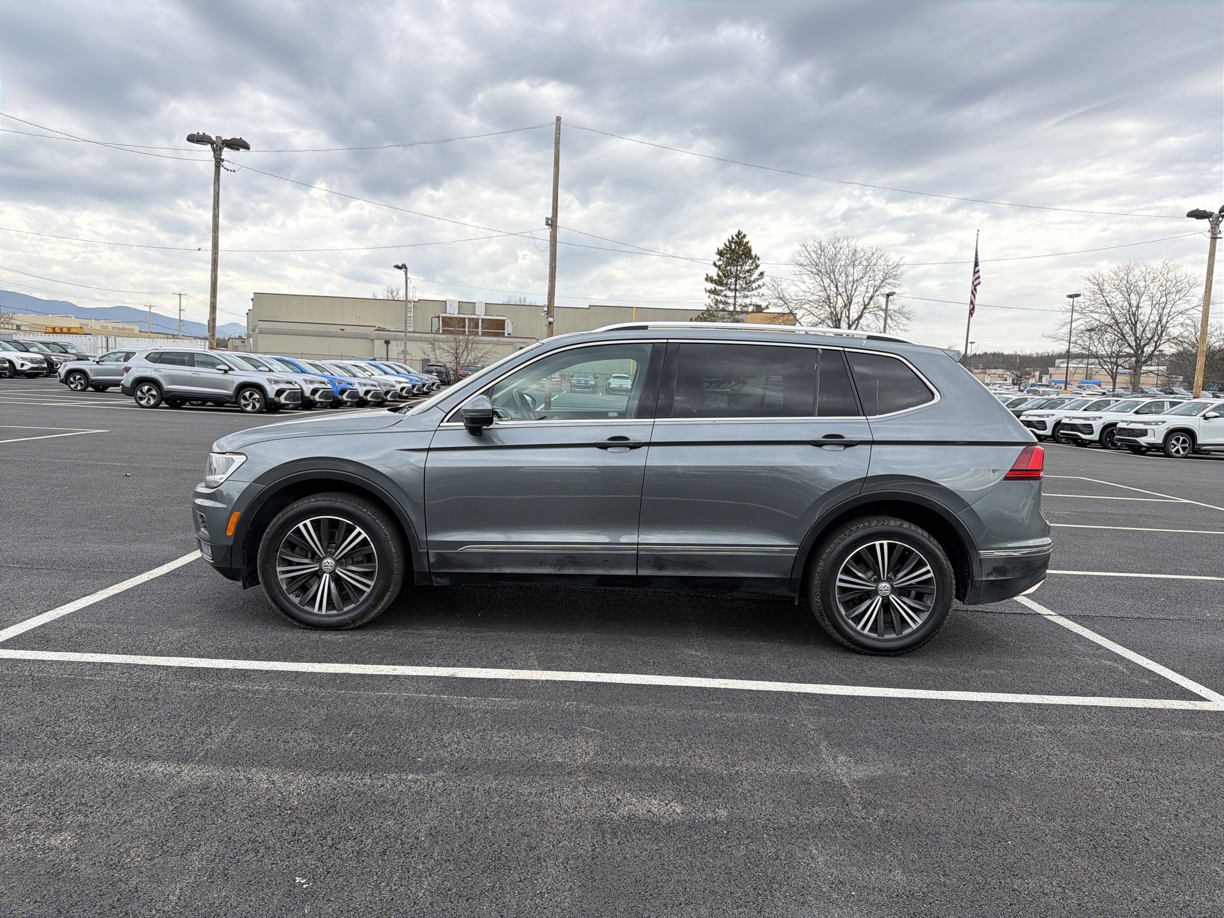2018 Volkswagen Tiguan 2.0T SEL 4Motion