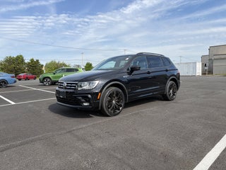 2021 Volkswagen Tiguan 2.0T SE R-Line Black