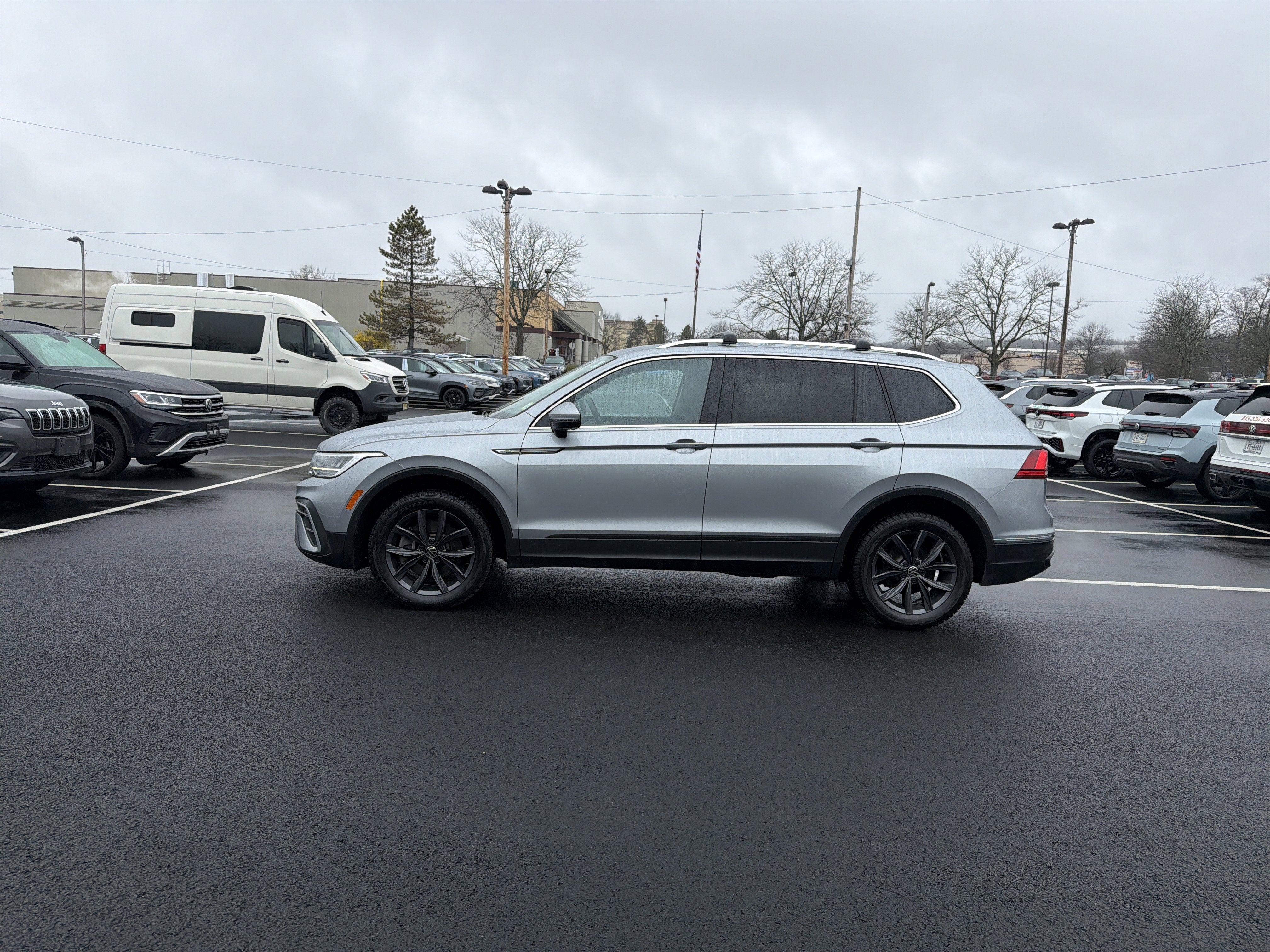 2022 Volkswagen Tiguan 2.0T SE