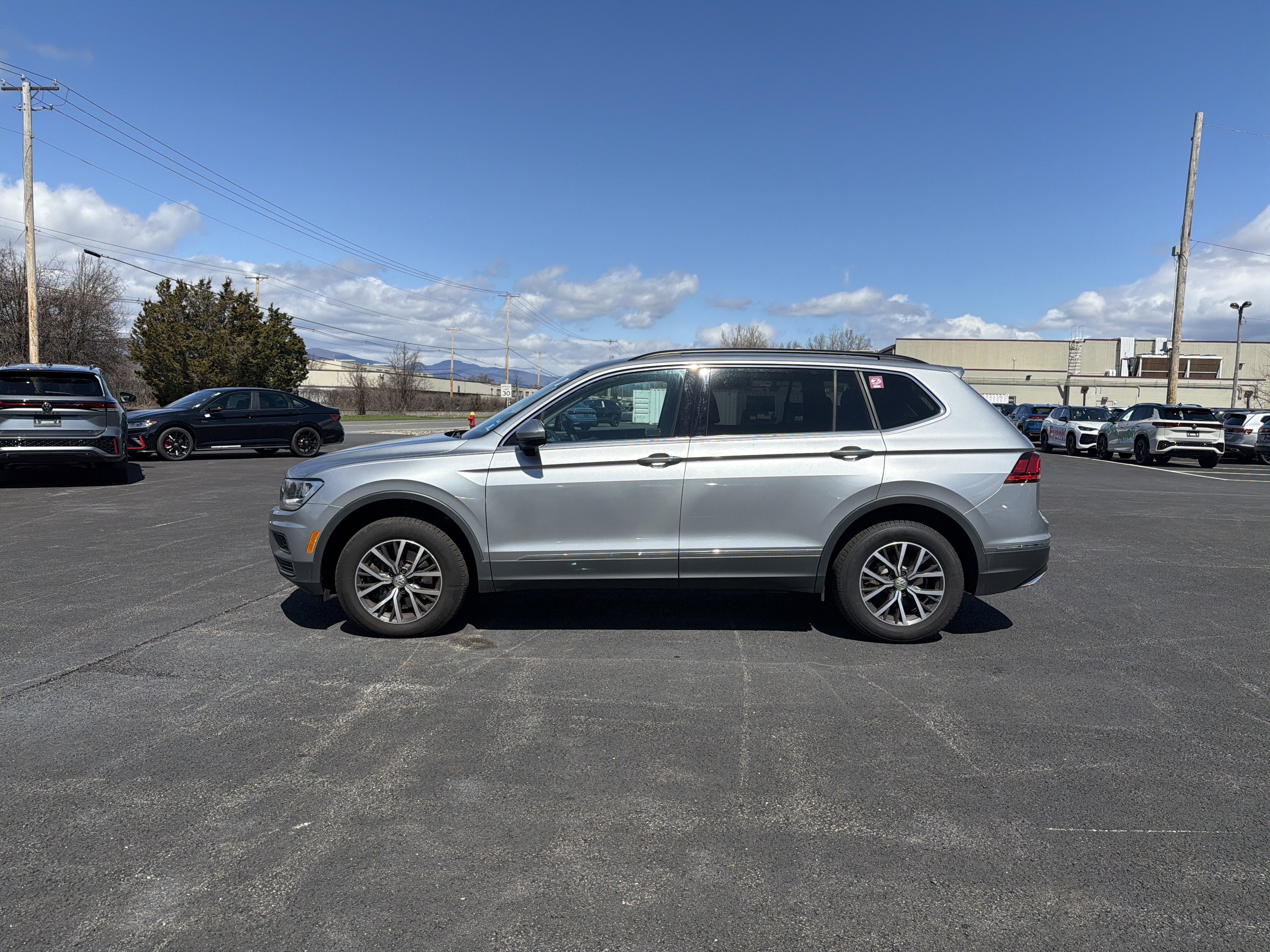 2020 Volkswagen Tiguan 2.0T SE 4Motion
