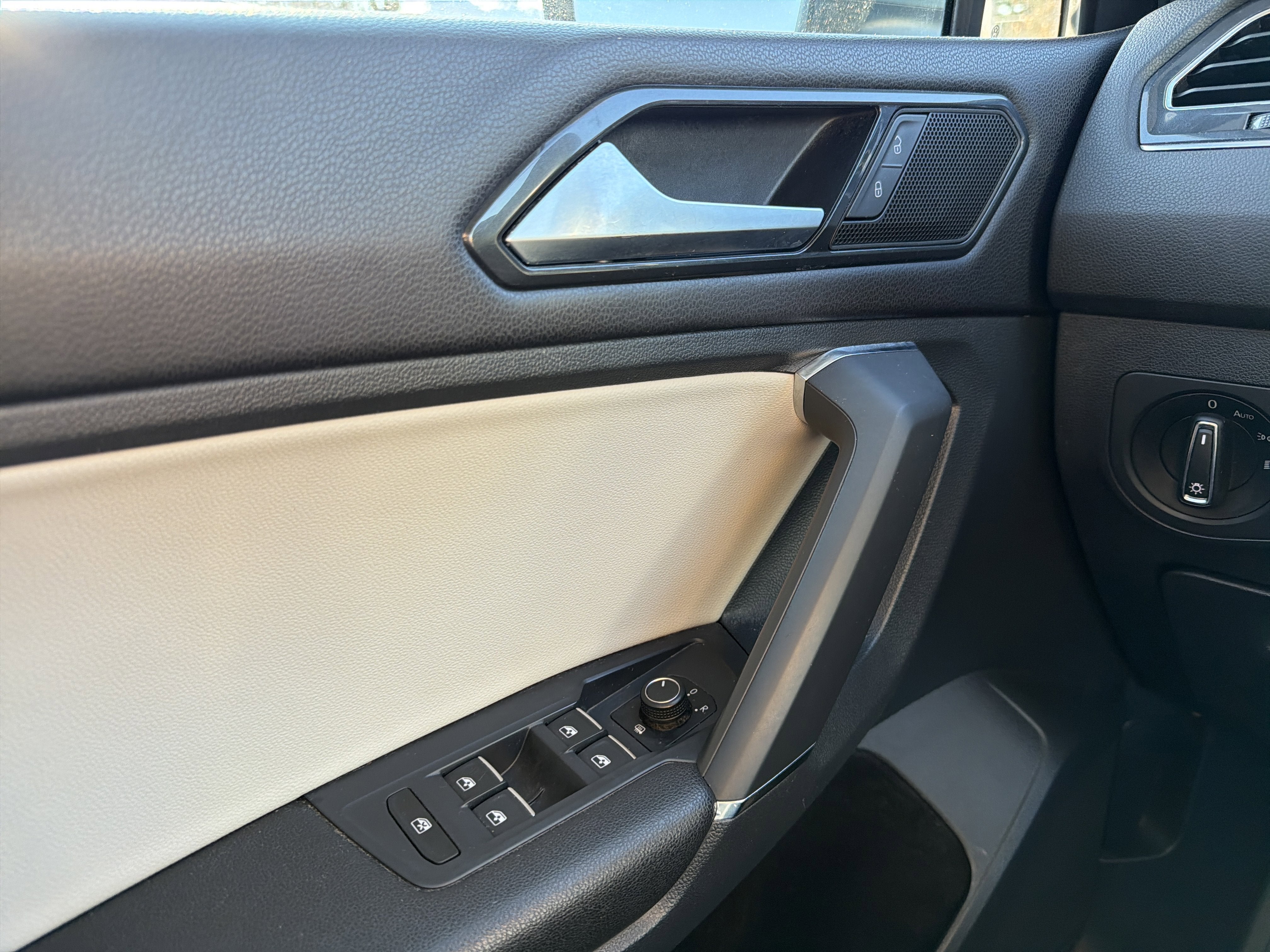 2018 Volkswagen Tiguan 2.0T SE 4Motion