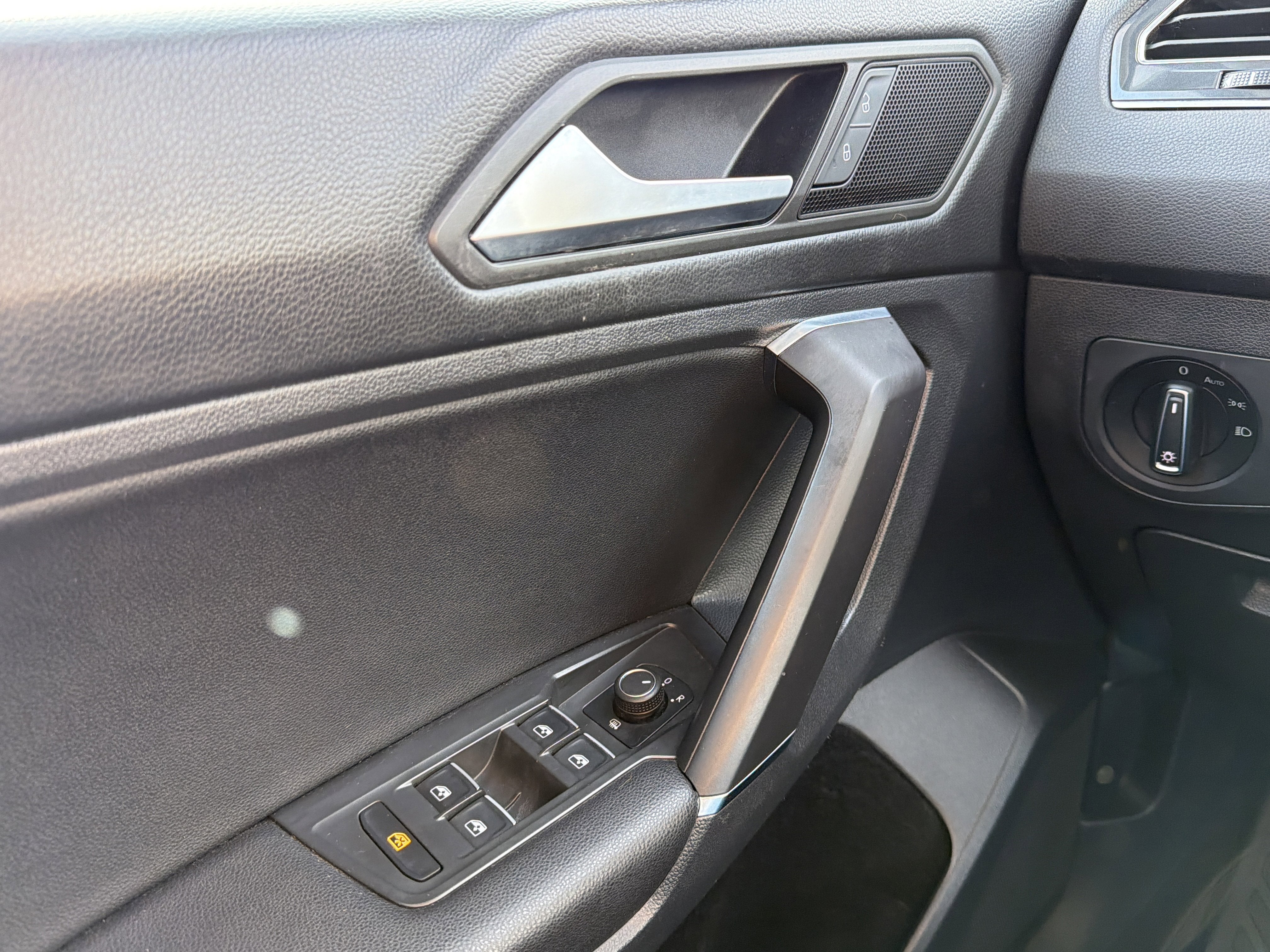 2020 Volkswagen Tiguan 2.0T SE 4Motion