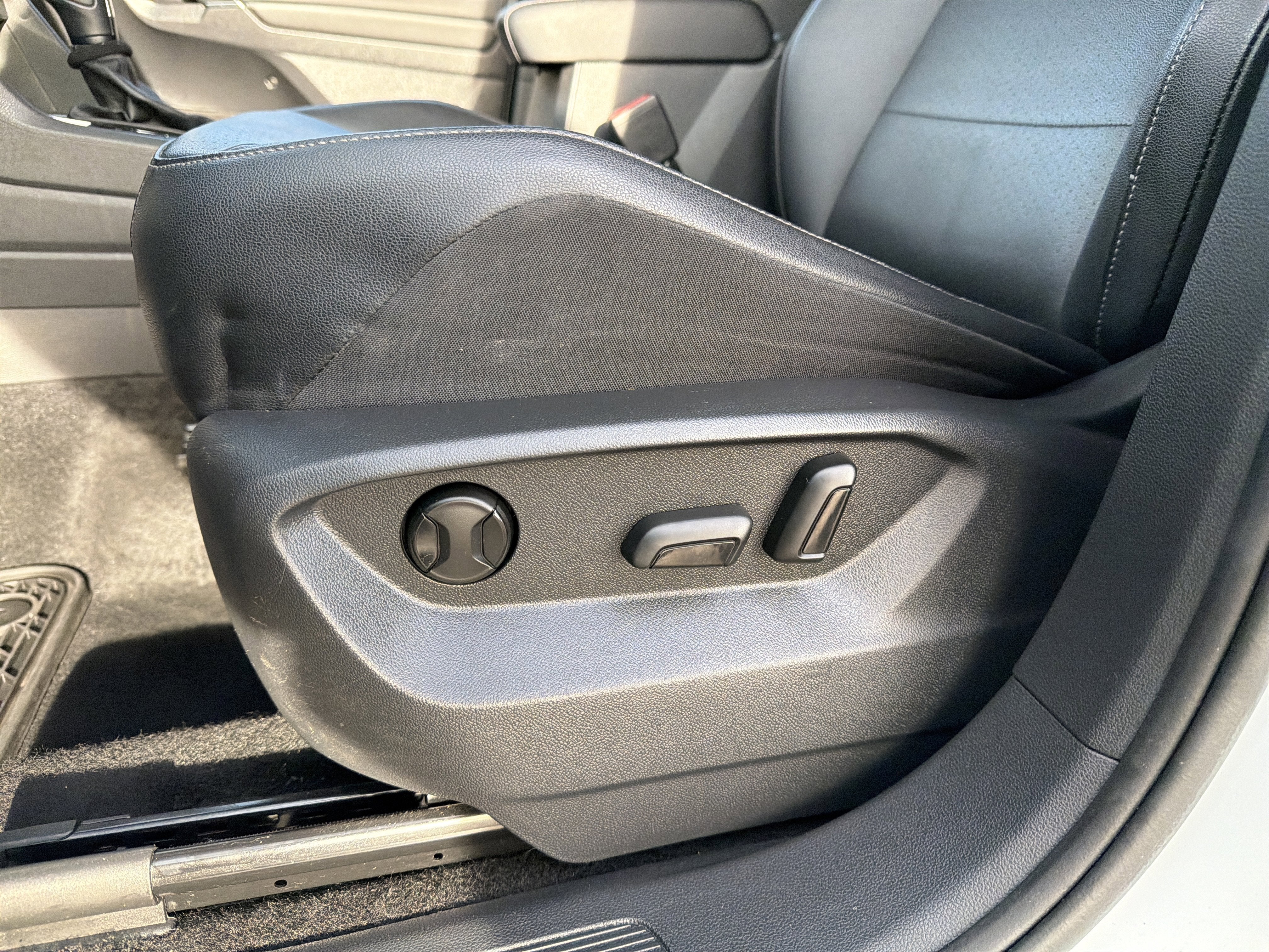 2020 Volkswagen Tiguan 2.0T SE 4Motion