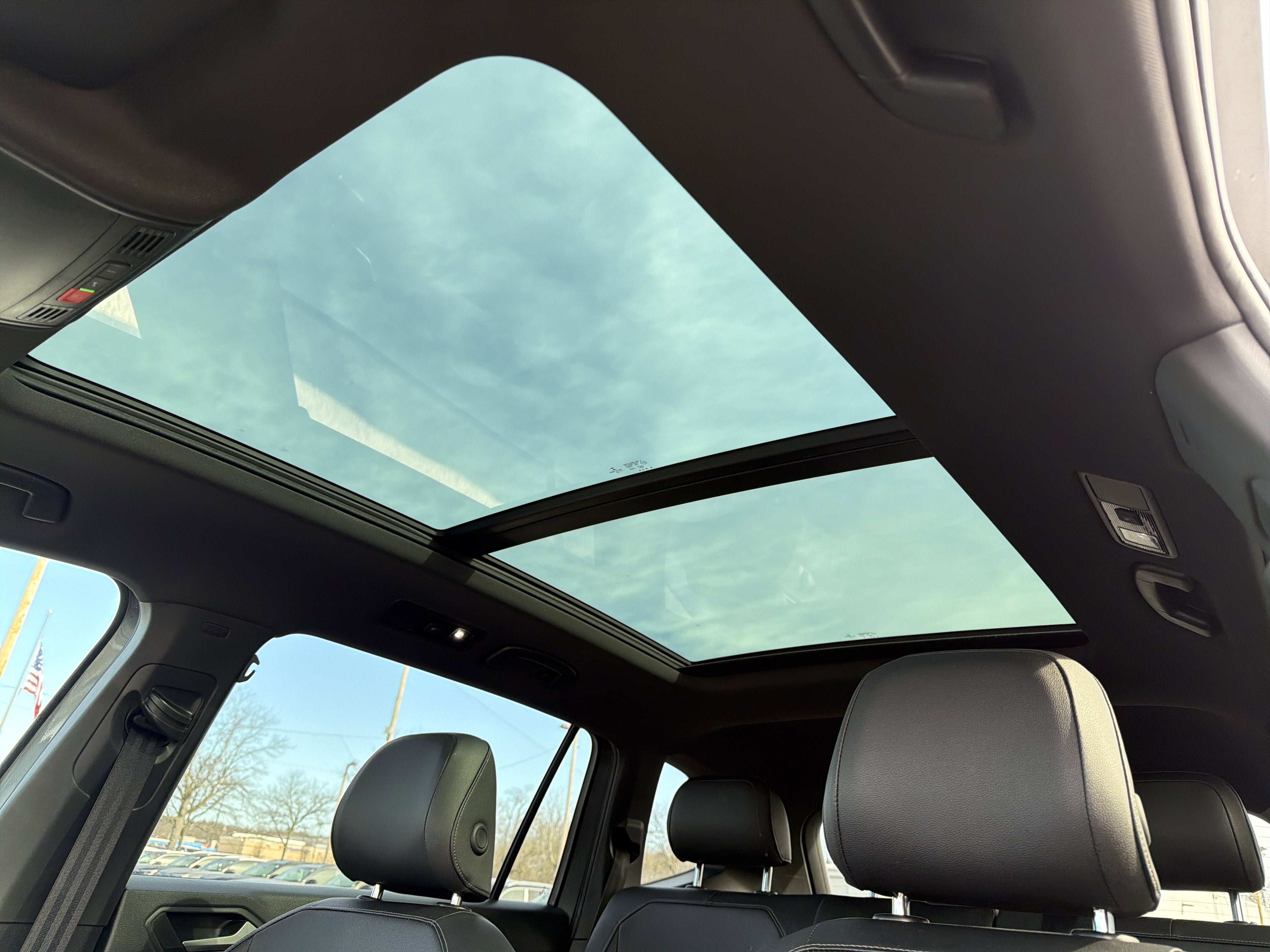 2020 Volkswagen Tiguan 2.0T SE R-Line Black 4Motion