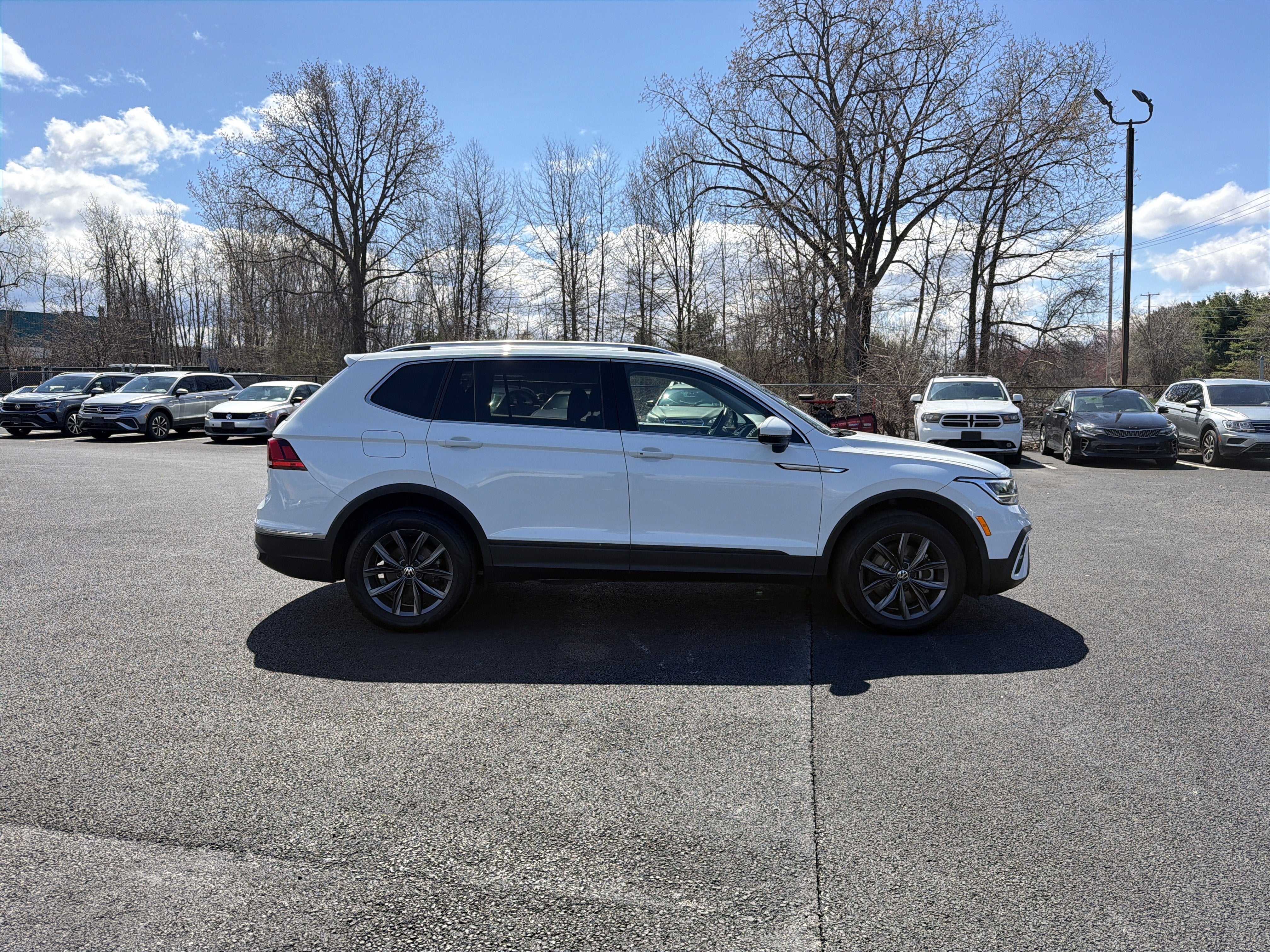 2022 Volkswagen Tiguan 2.0T SE