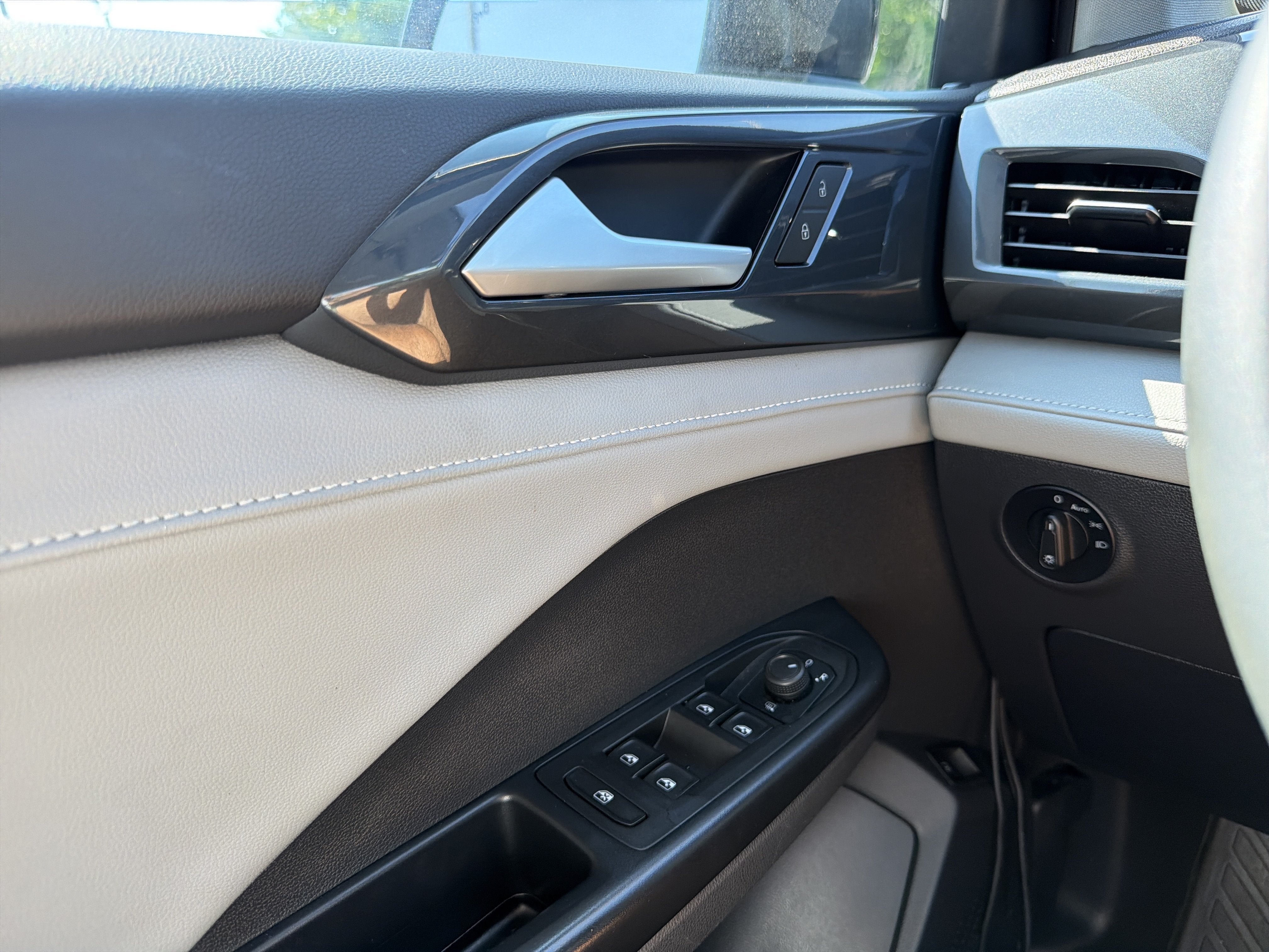 2022 Volkswagen Taos 1.5T SEL