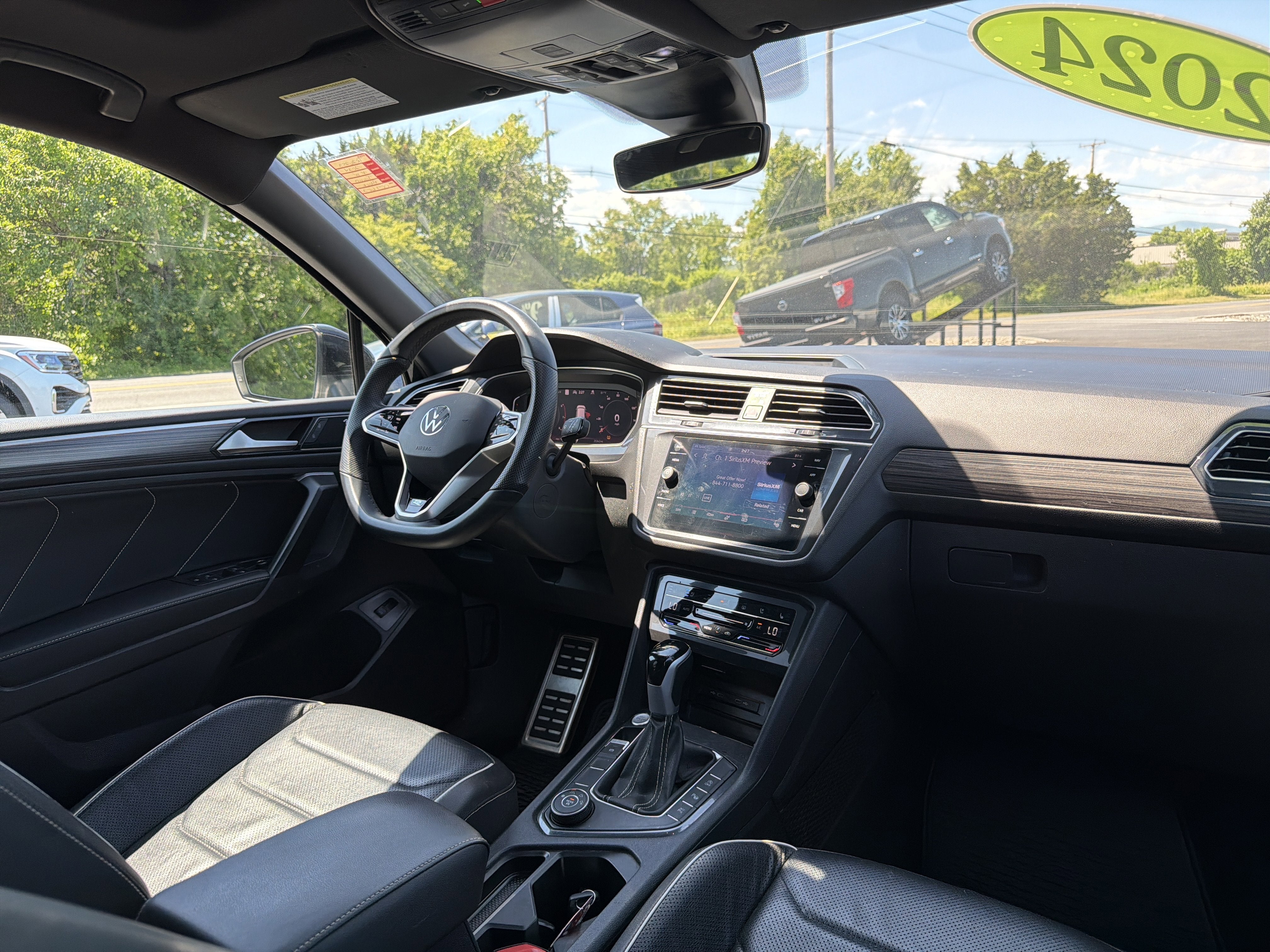 2024 Volkswagen Tiguan 2.0T SEL R-Line