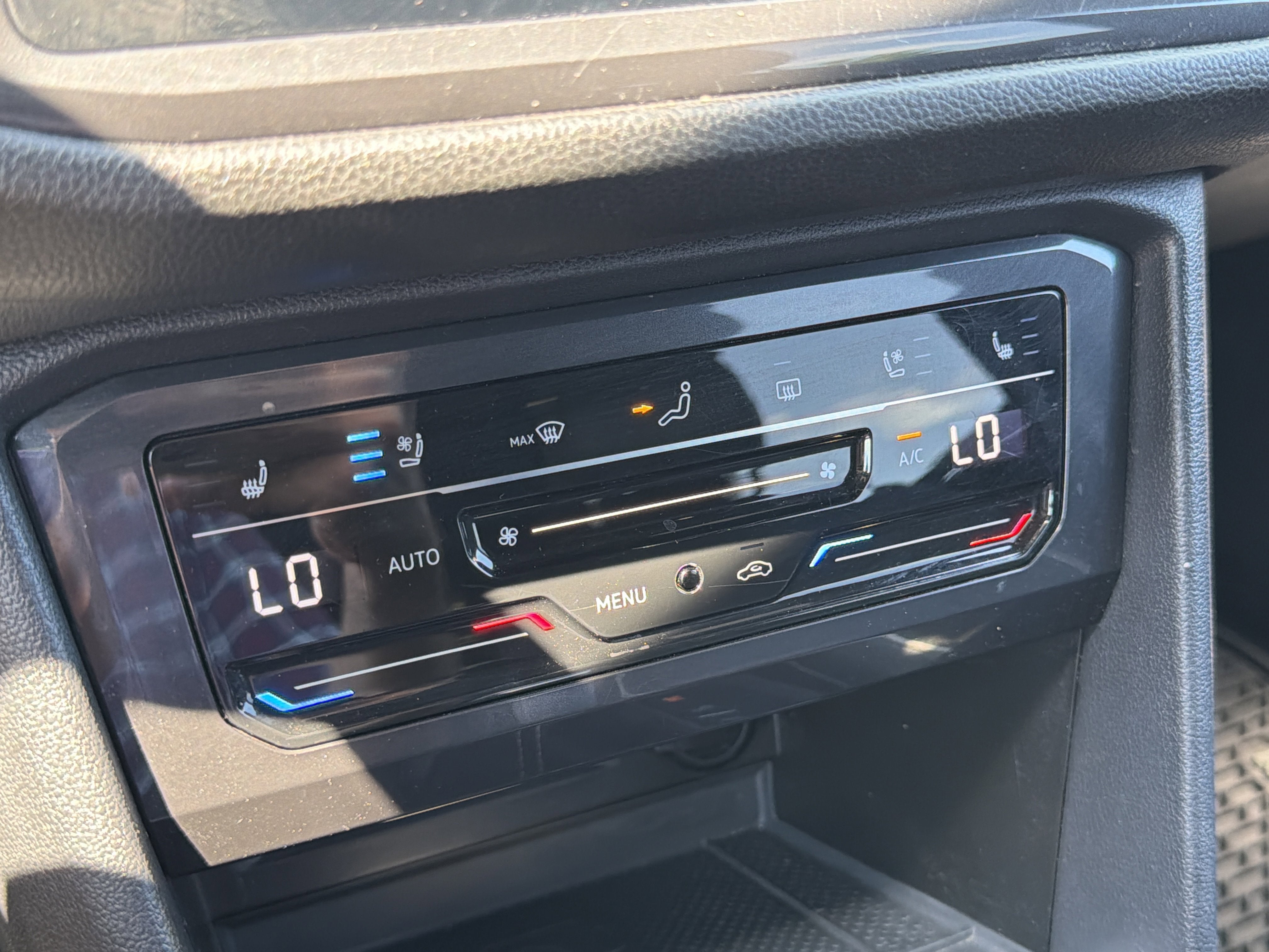2024 Volkswagen Tiguan 2.0T SEL R-Line