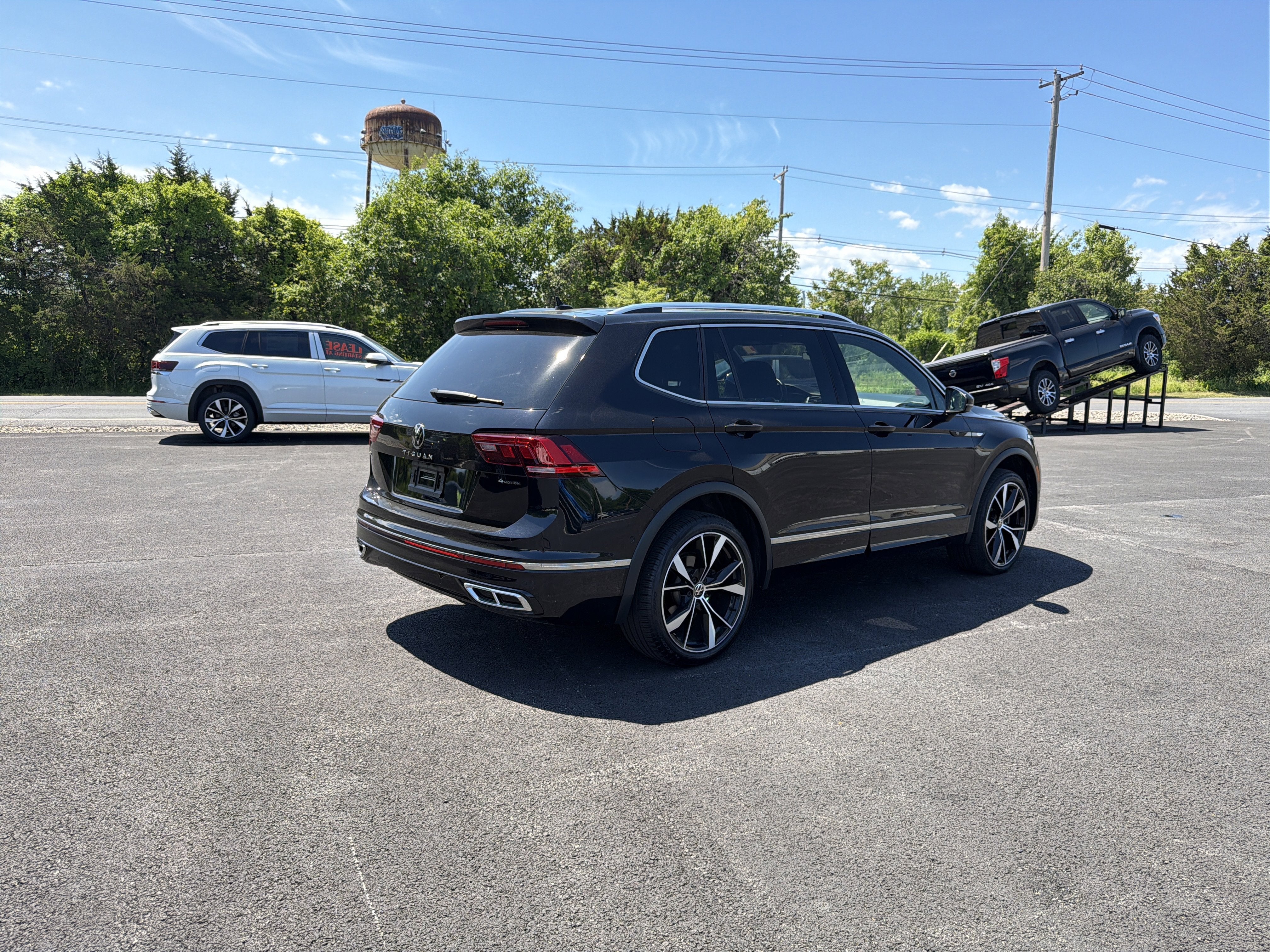 2024 Volkswagen Tiguan 2.0T SEL R-Line