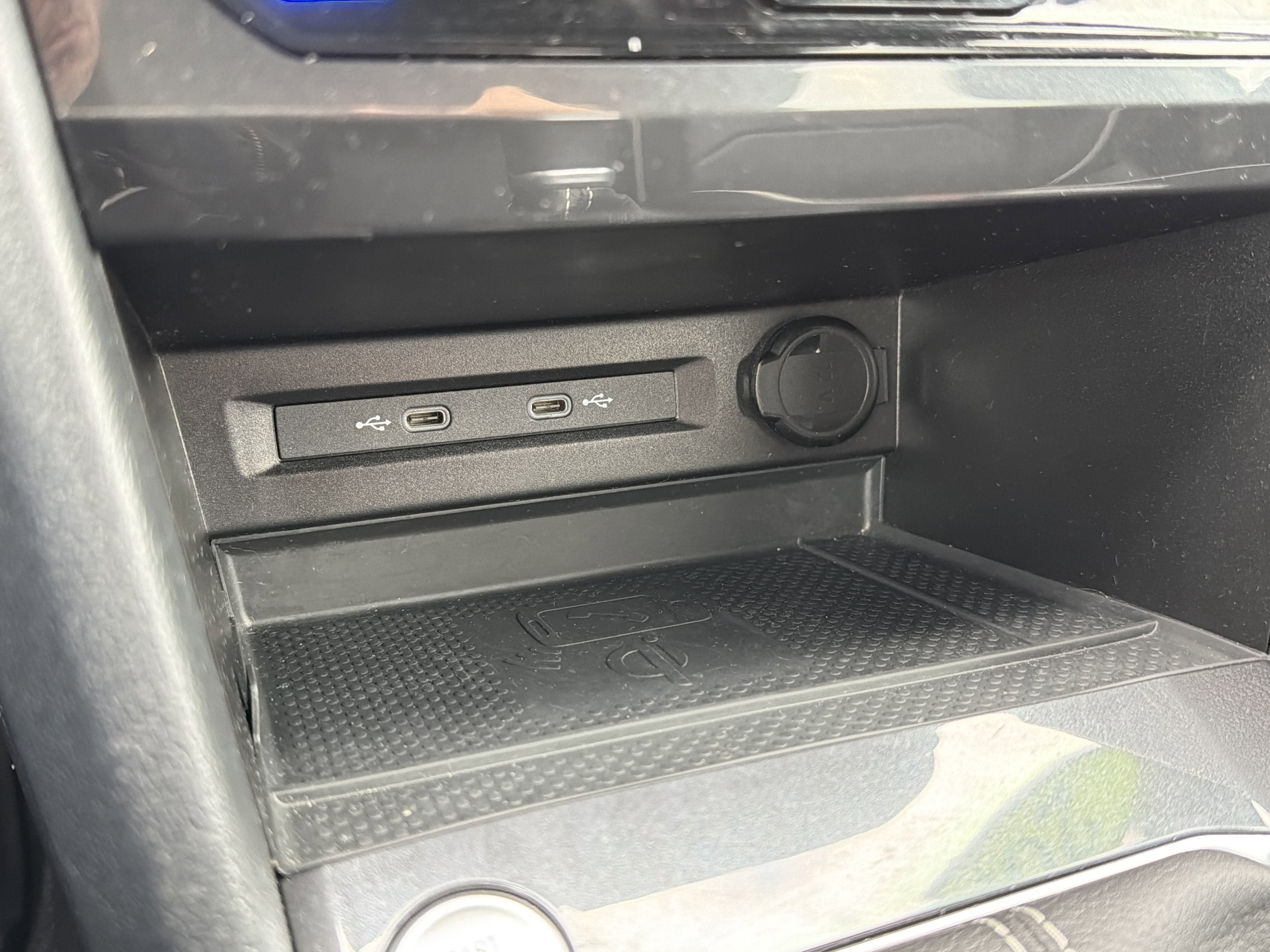 2023 Volkswagen Tiguan 2.0T SEL R-Line