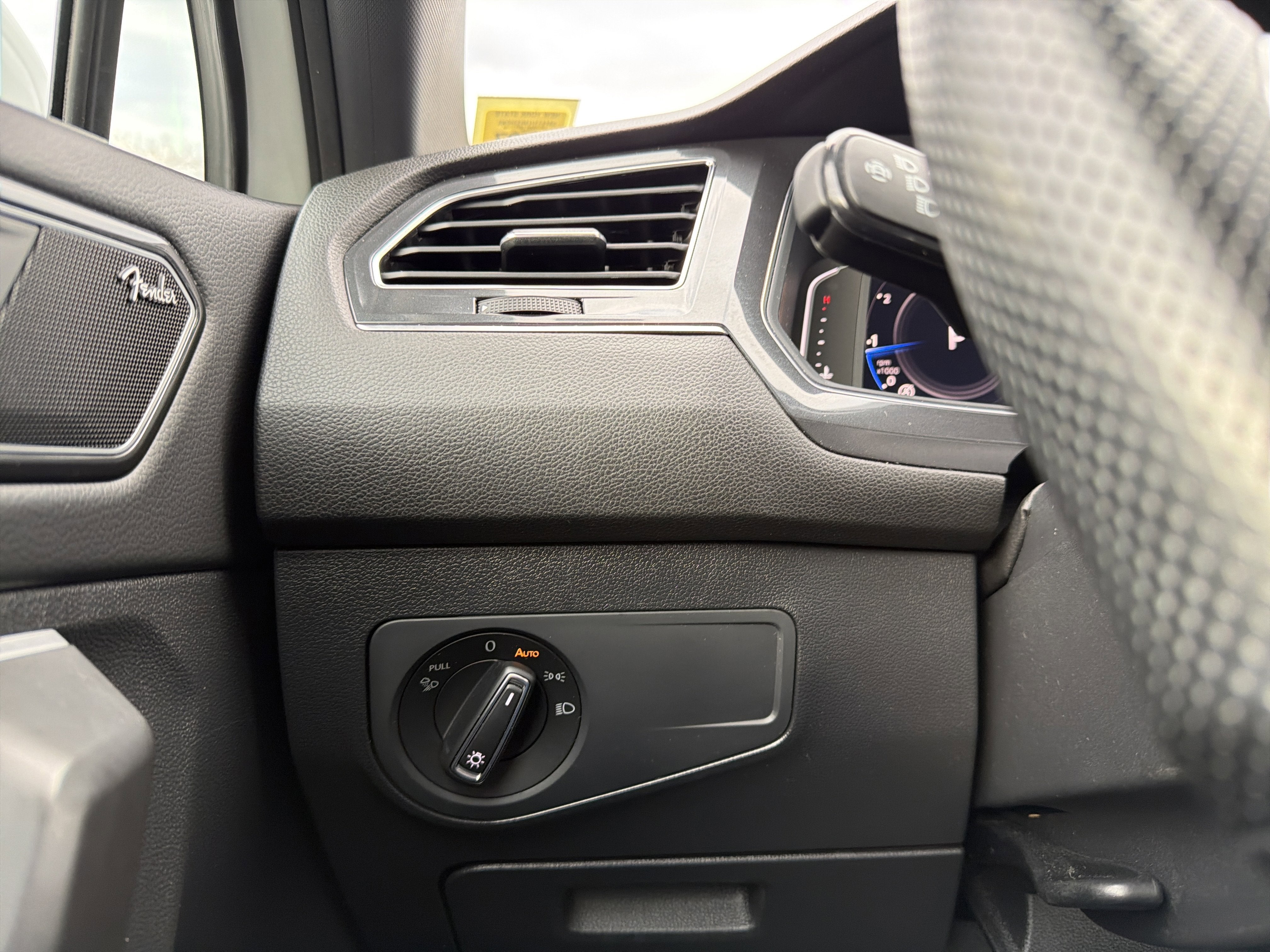 2023 Volkswagen Tiguan 2.0T SEL R-Line