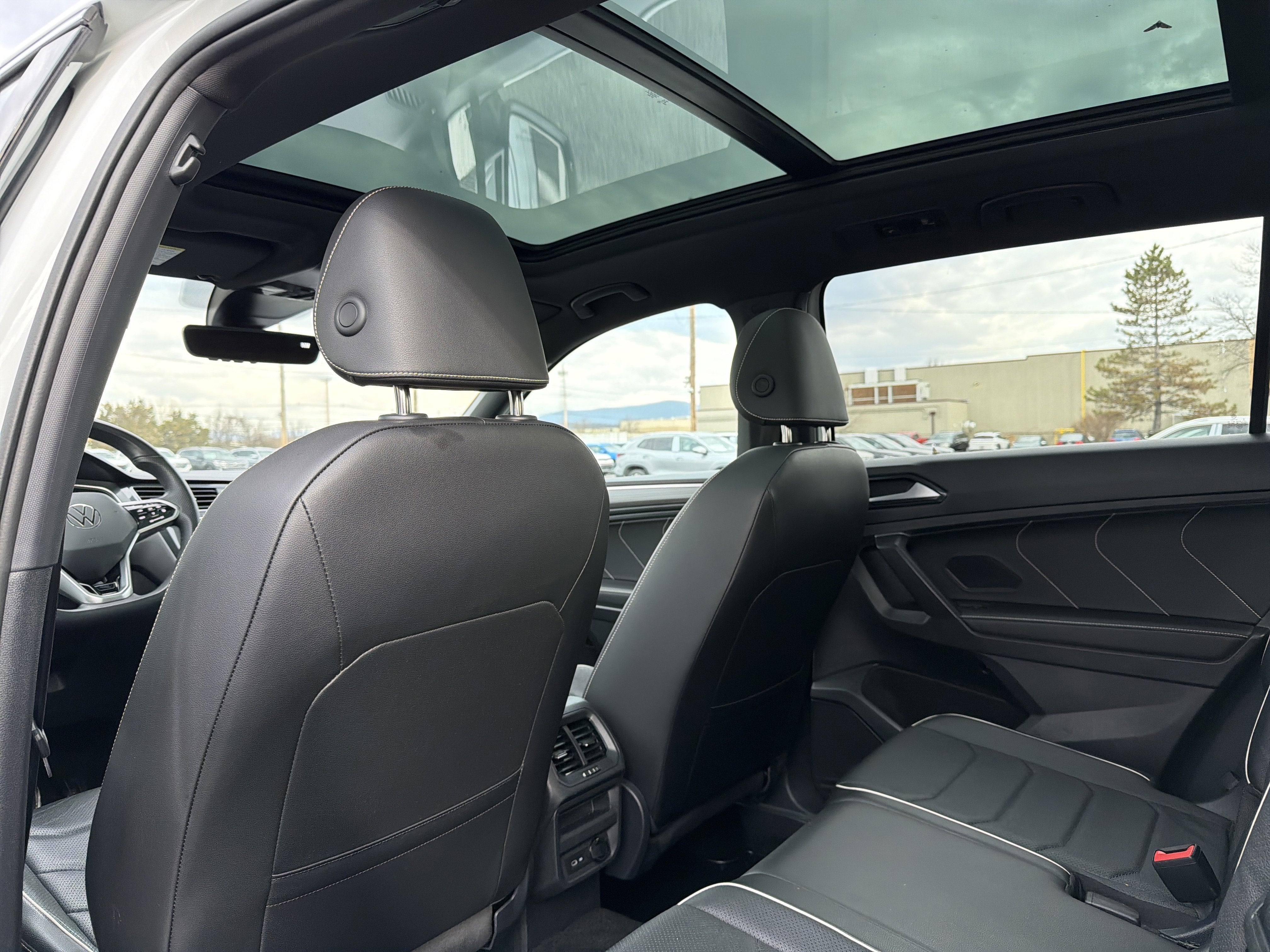 2023 Volkswagen Tiguan 2.0T SEL R-Line