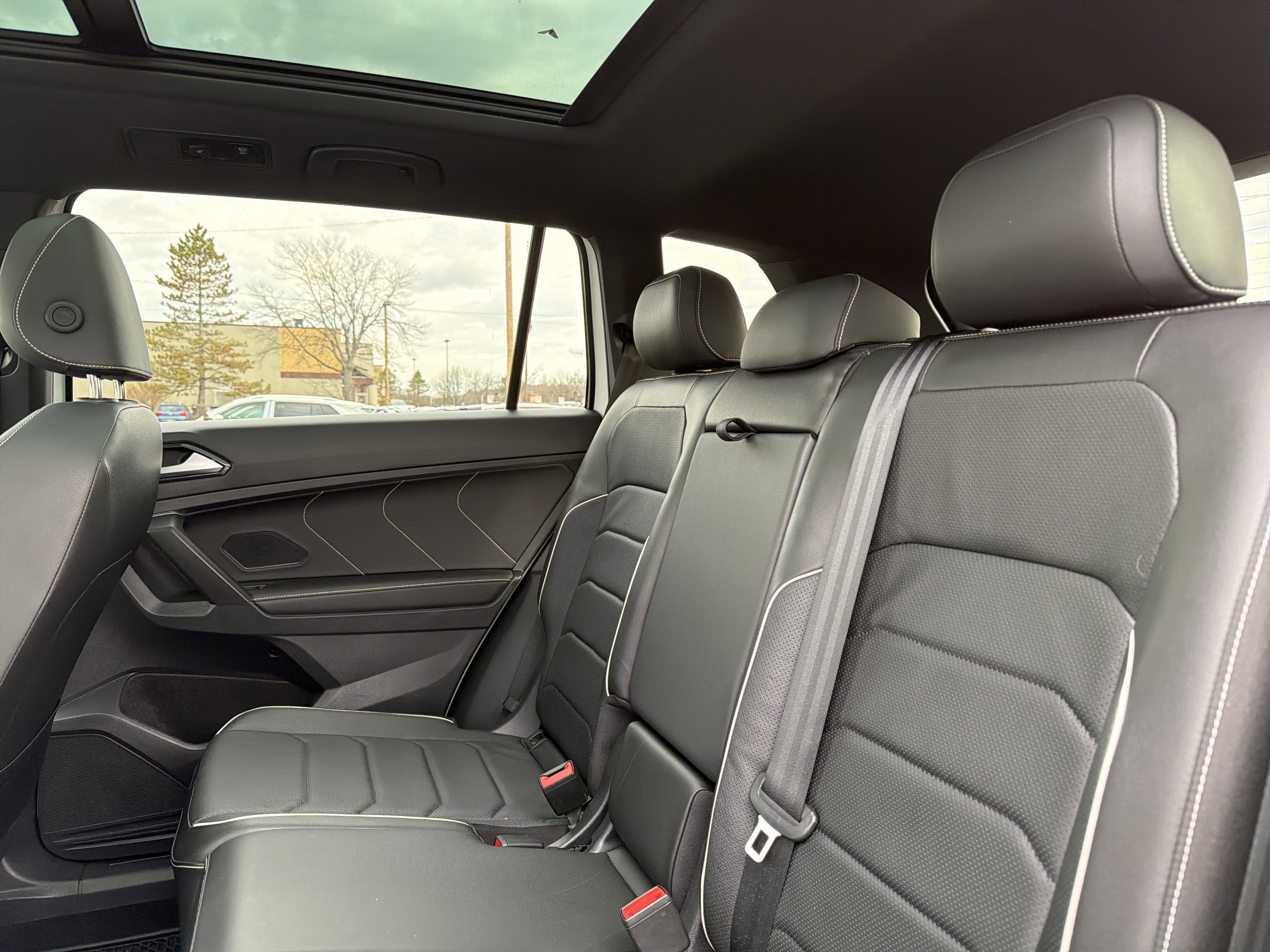 2023 Volkswagen Tiguan 2.0T SEL R-Line