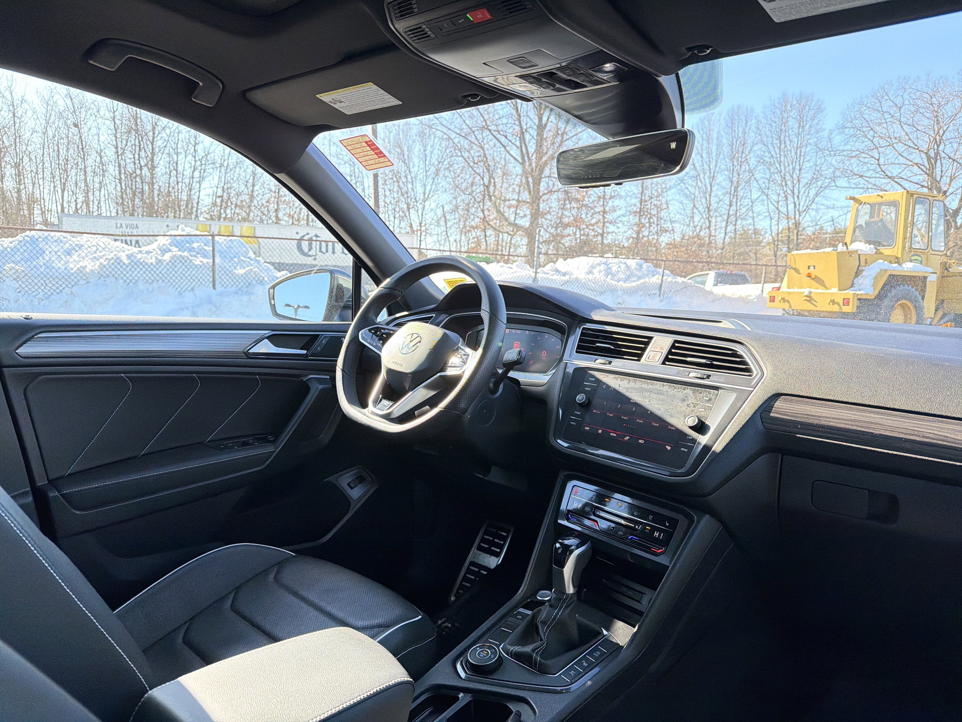 2024 Volkswagen Tiguan 2.0T SEL R-Line