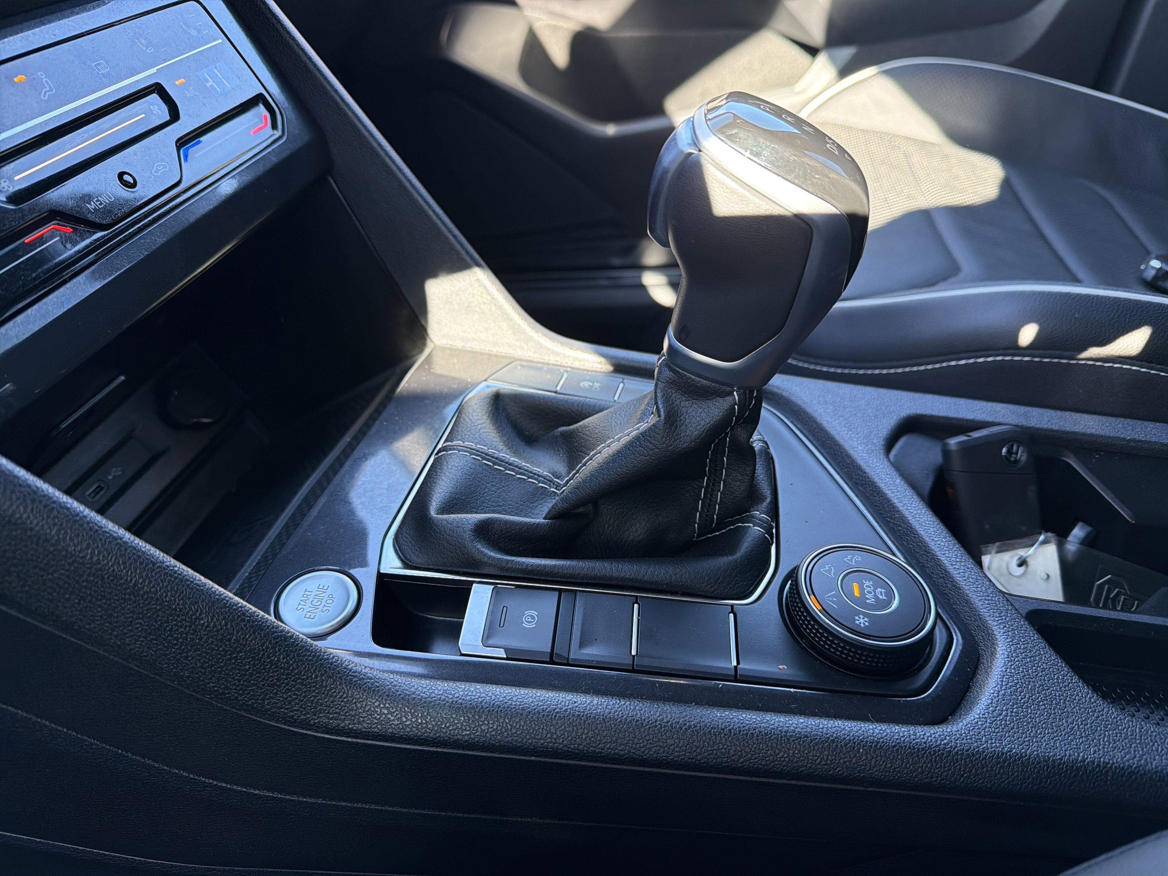 2024 Volkswagen Tiguan 2.0T SEL R-Line