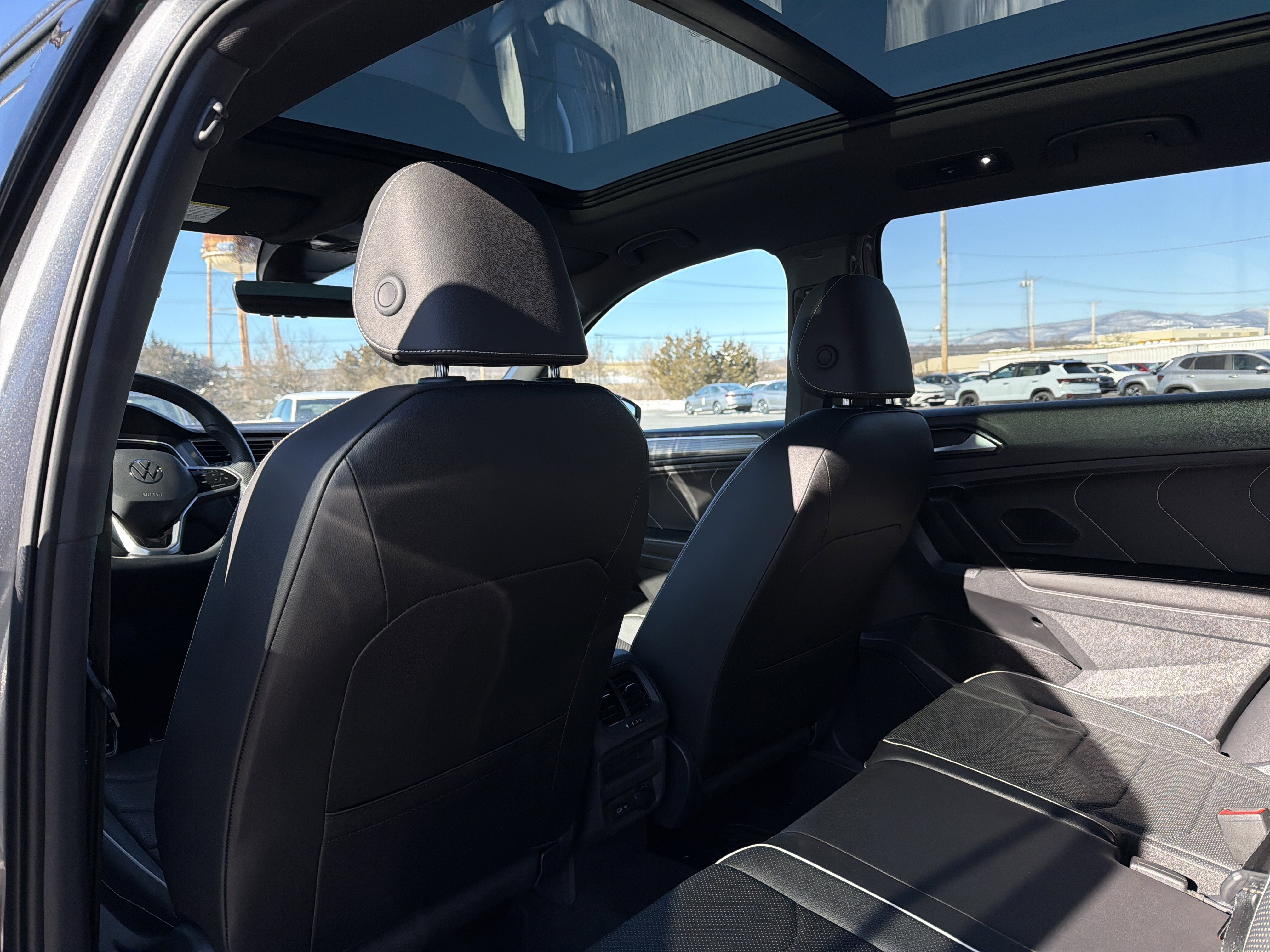 2024 Volkswagen Tiguan 2.0T SEL R-Line