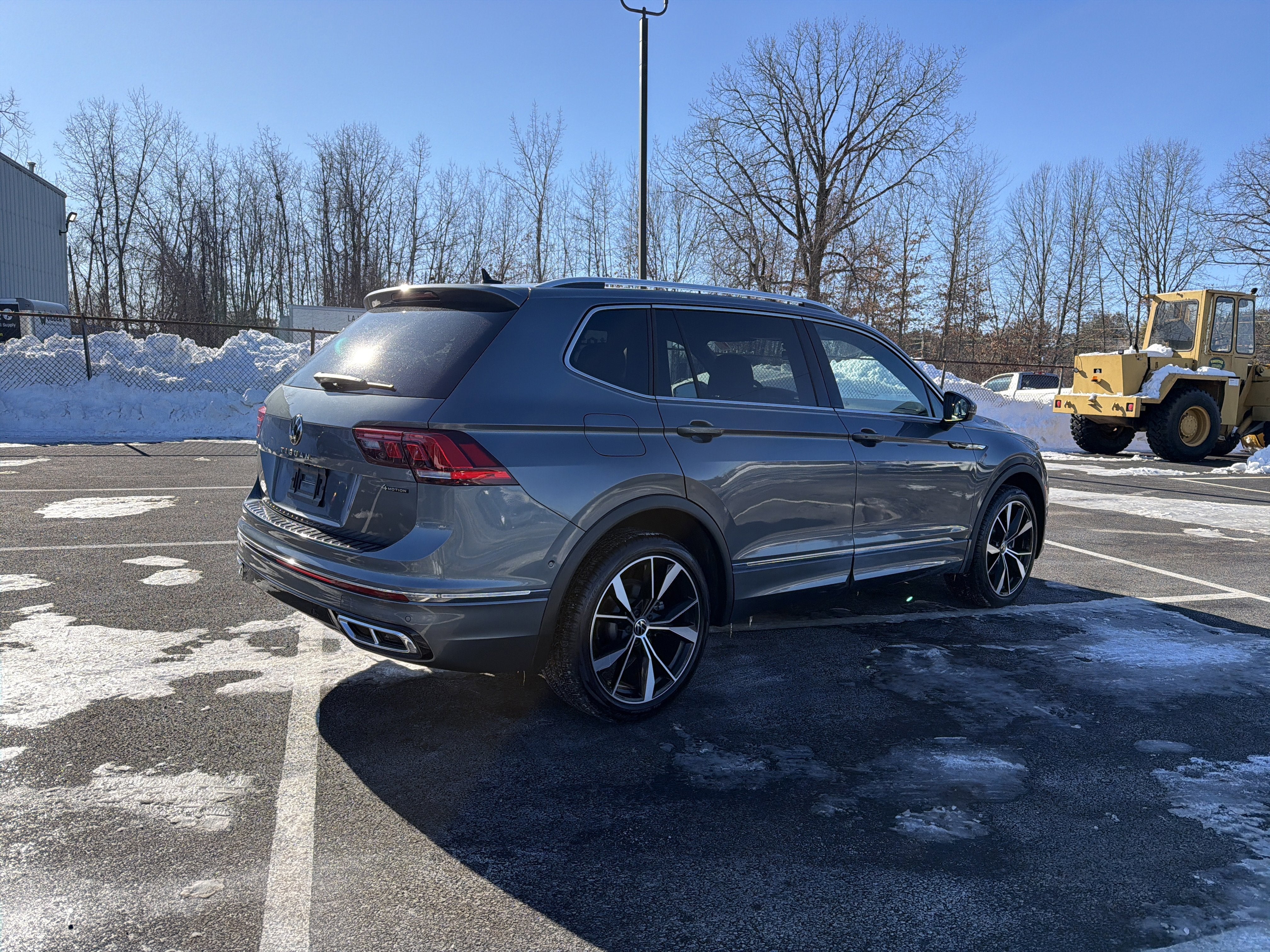 2024 Volkswagen Tiguan 2.0T SEL R-Line