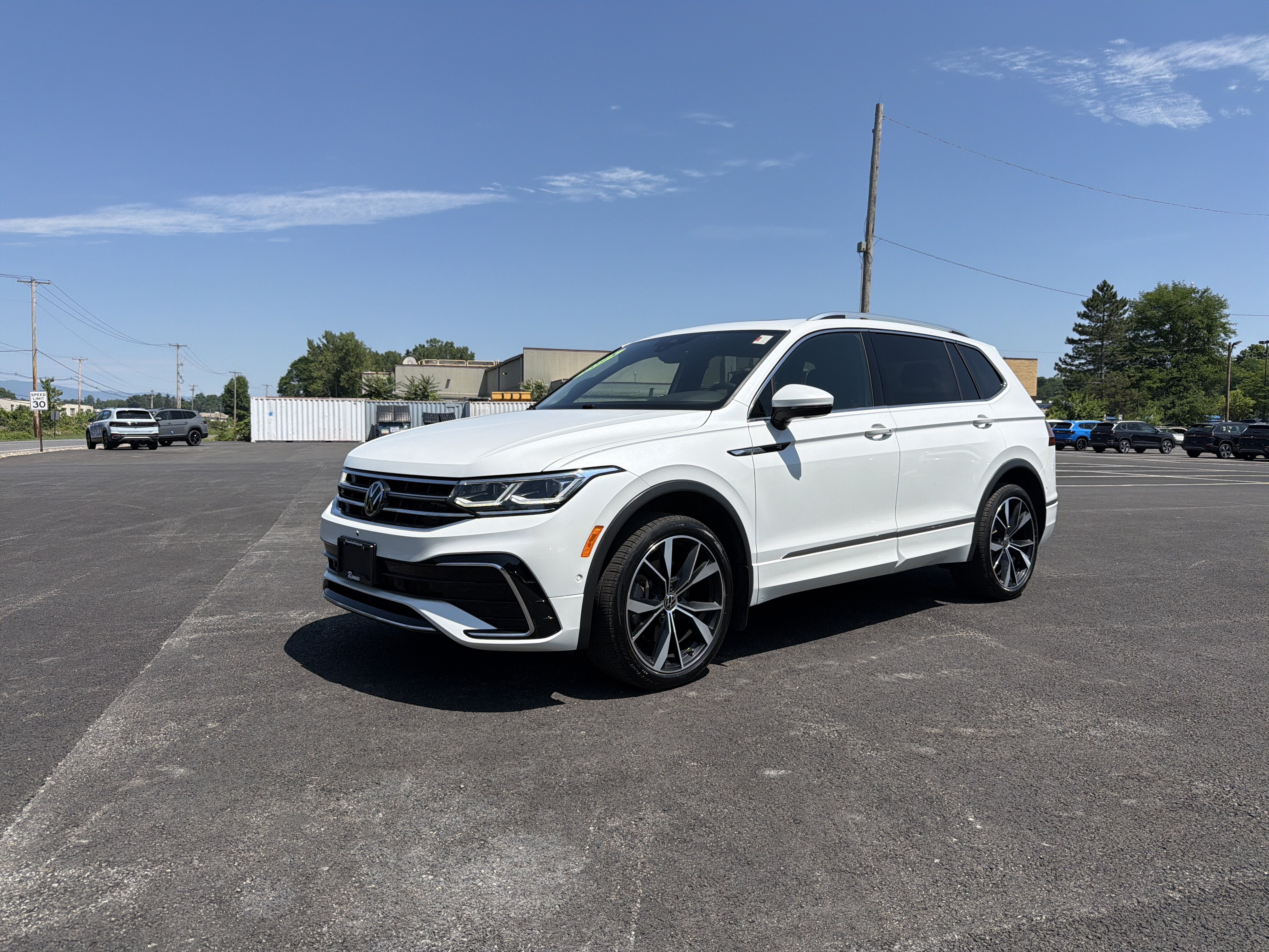 2024 Volkswagen Tiguan 2.0T SEL R-Line