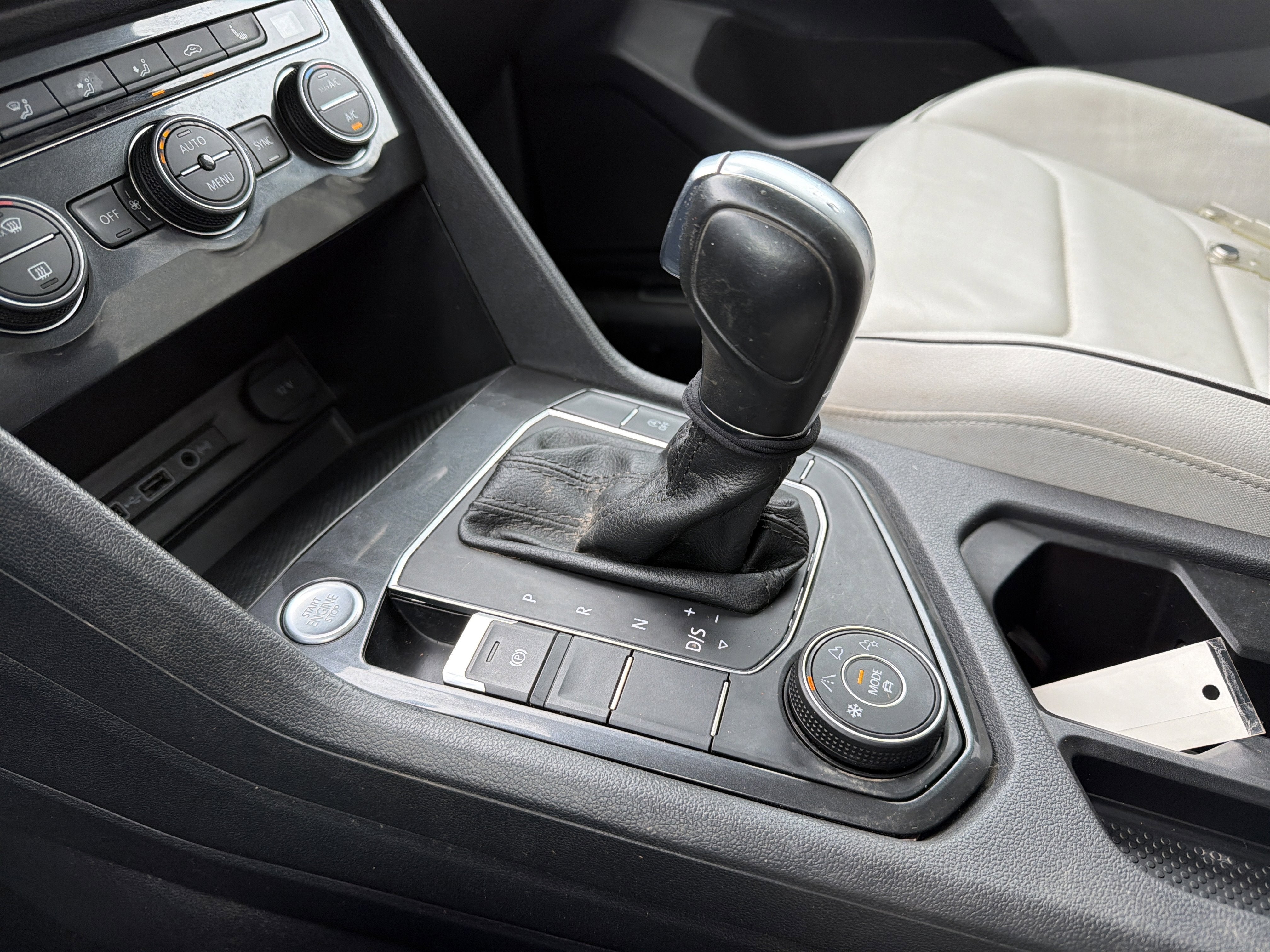 2019 Volkswagen Tiguan 2.0T SEL Premium 4Motion