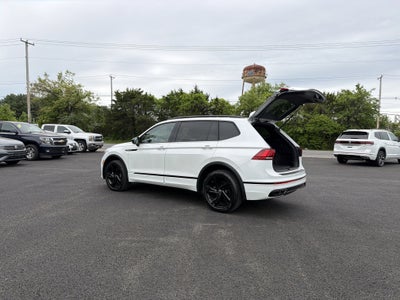 2023 Volkswagen Tiguan 2.0T SE R-Line Black