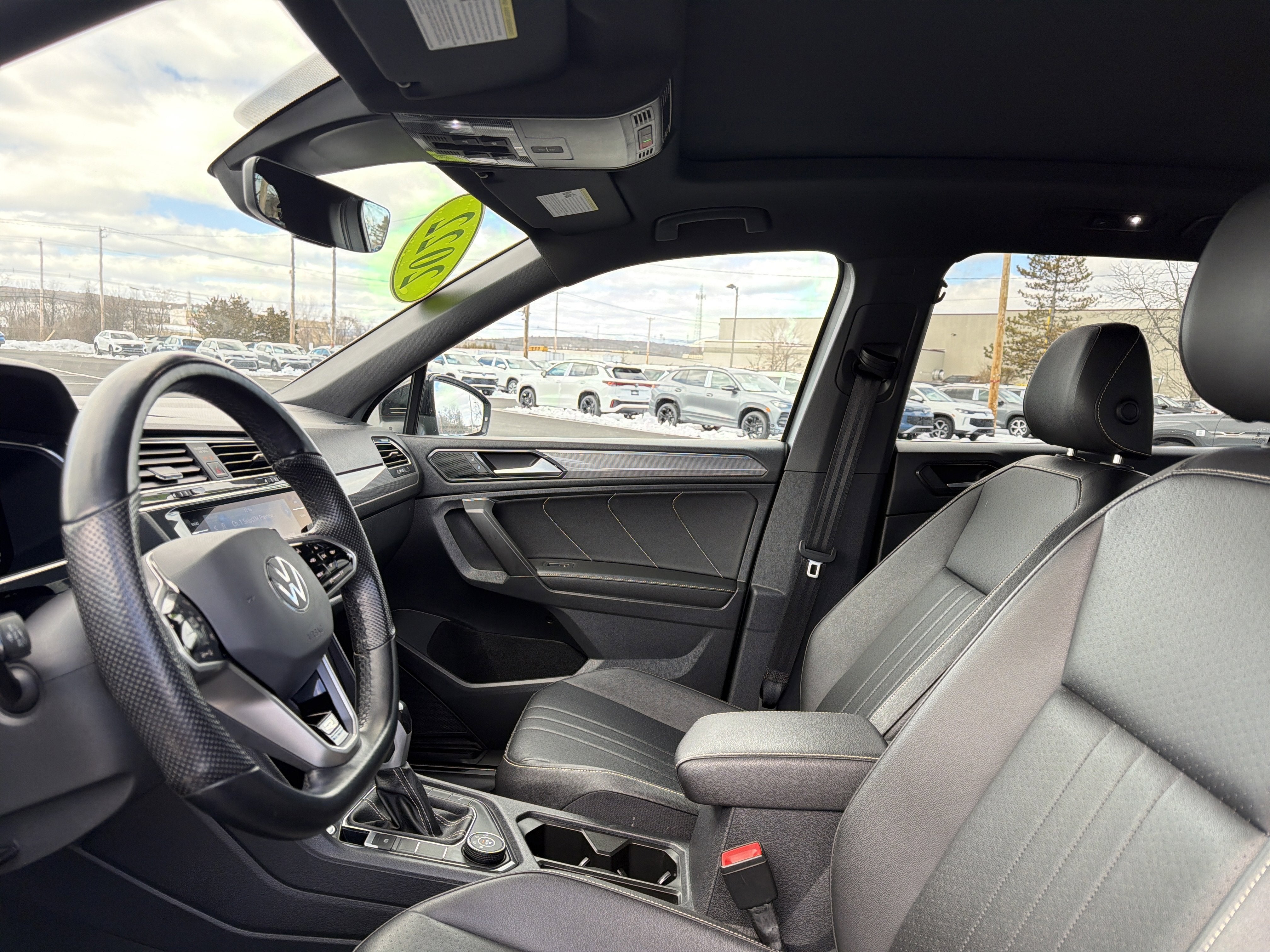 2022 Volkswagen Tiguan 2.0T SE R-Line Black