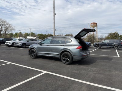 2023 Volkswagen Tiguan 2.0T SE R-Line Black