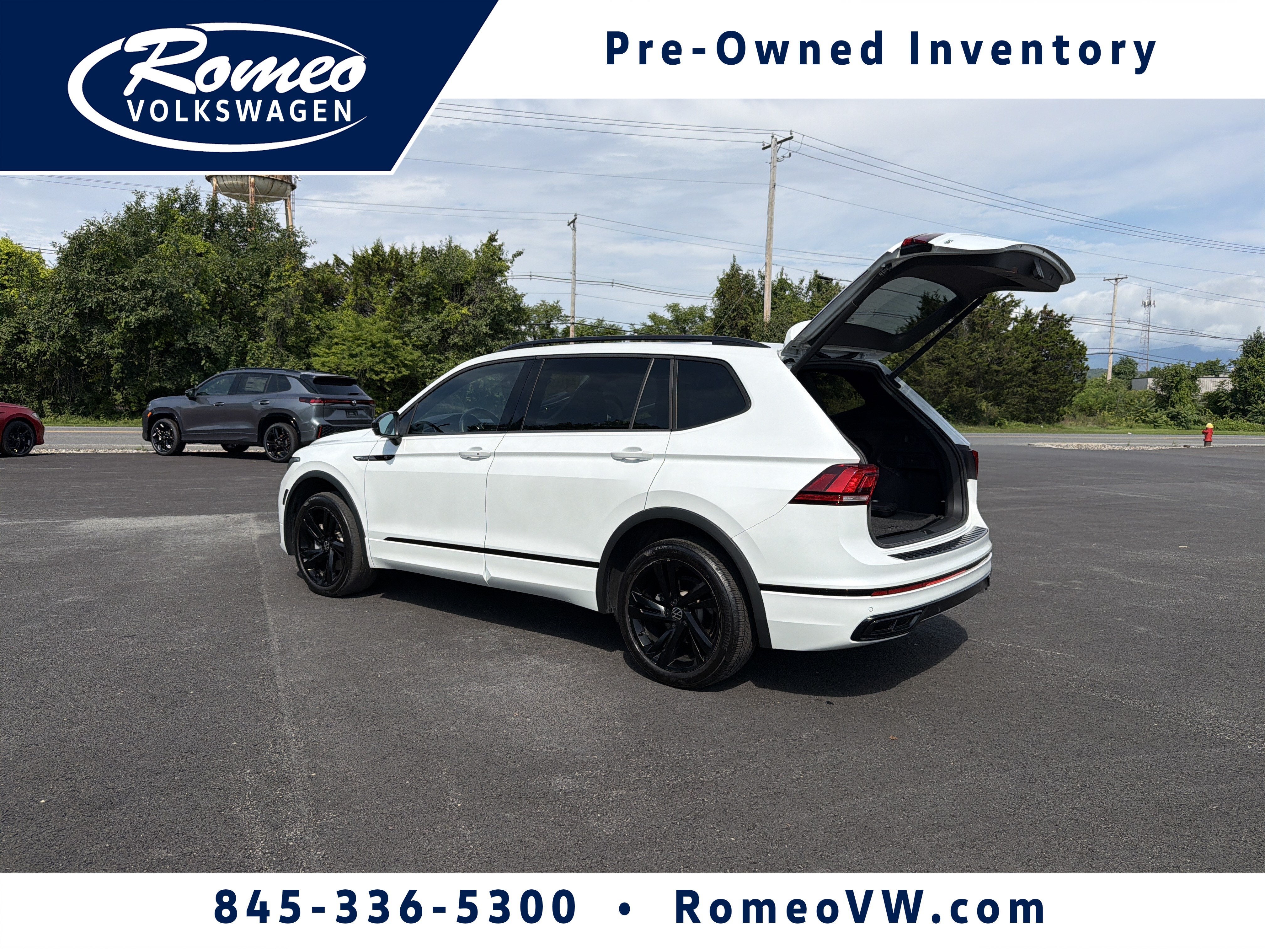 2024 Volkswagen Tiguan 2.0T SE R-Line Black