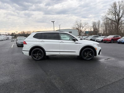 2024 Volkswagen Tiguan 2.0T SE R-Line Black