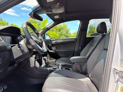 2022 Volkswagen Tiguan 2.0T SE R-Line Black