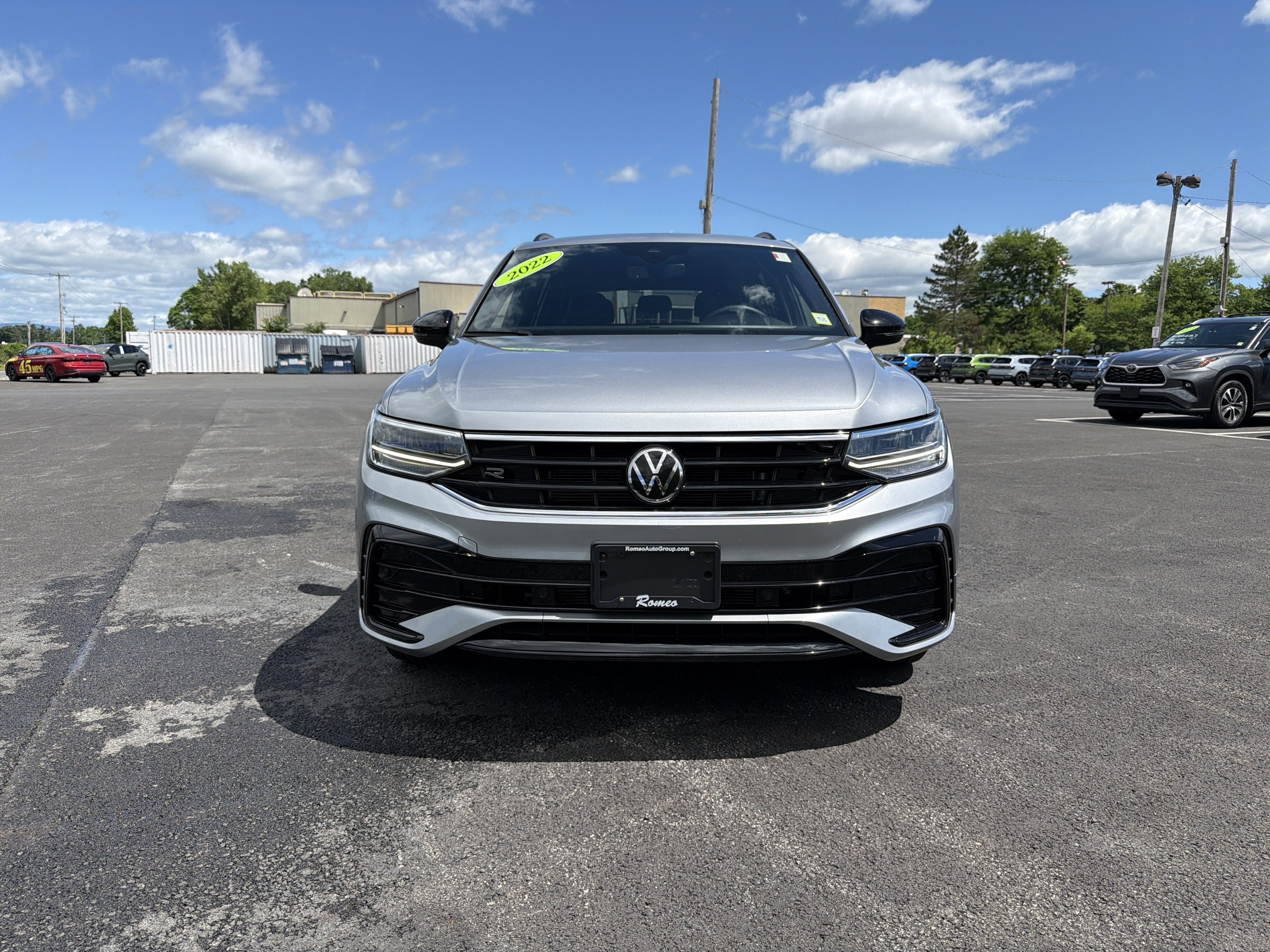 2022 Volkswagen Tiguan 2.0T SE R-Line Black