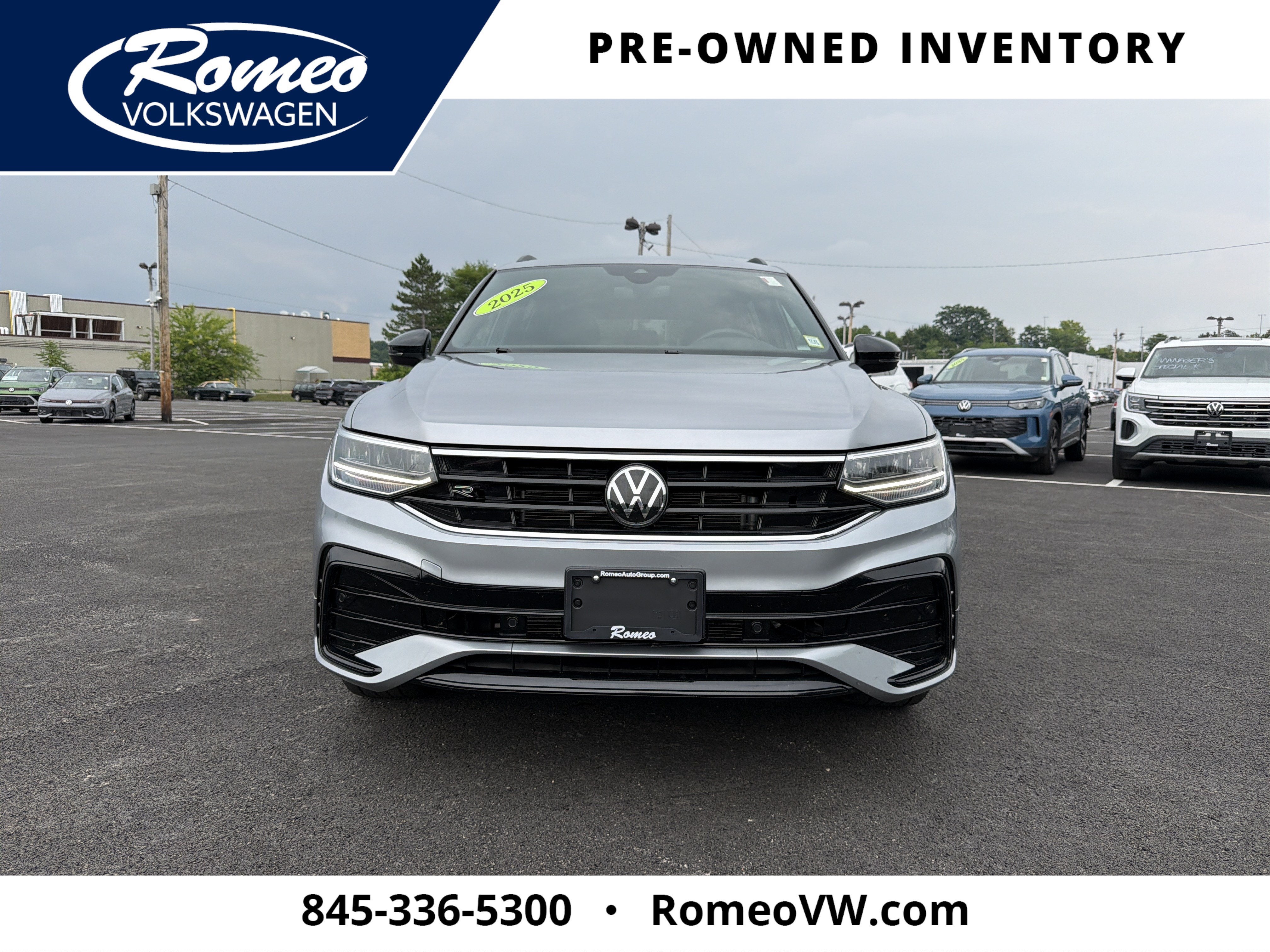 2024 Volkswagen Tiguan 2.0T SE R-Line Black