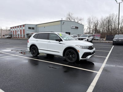 2022 Volkswagen Tiguan 2.0T SE R-Line Black