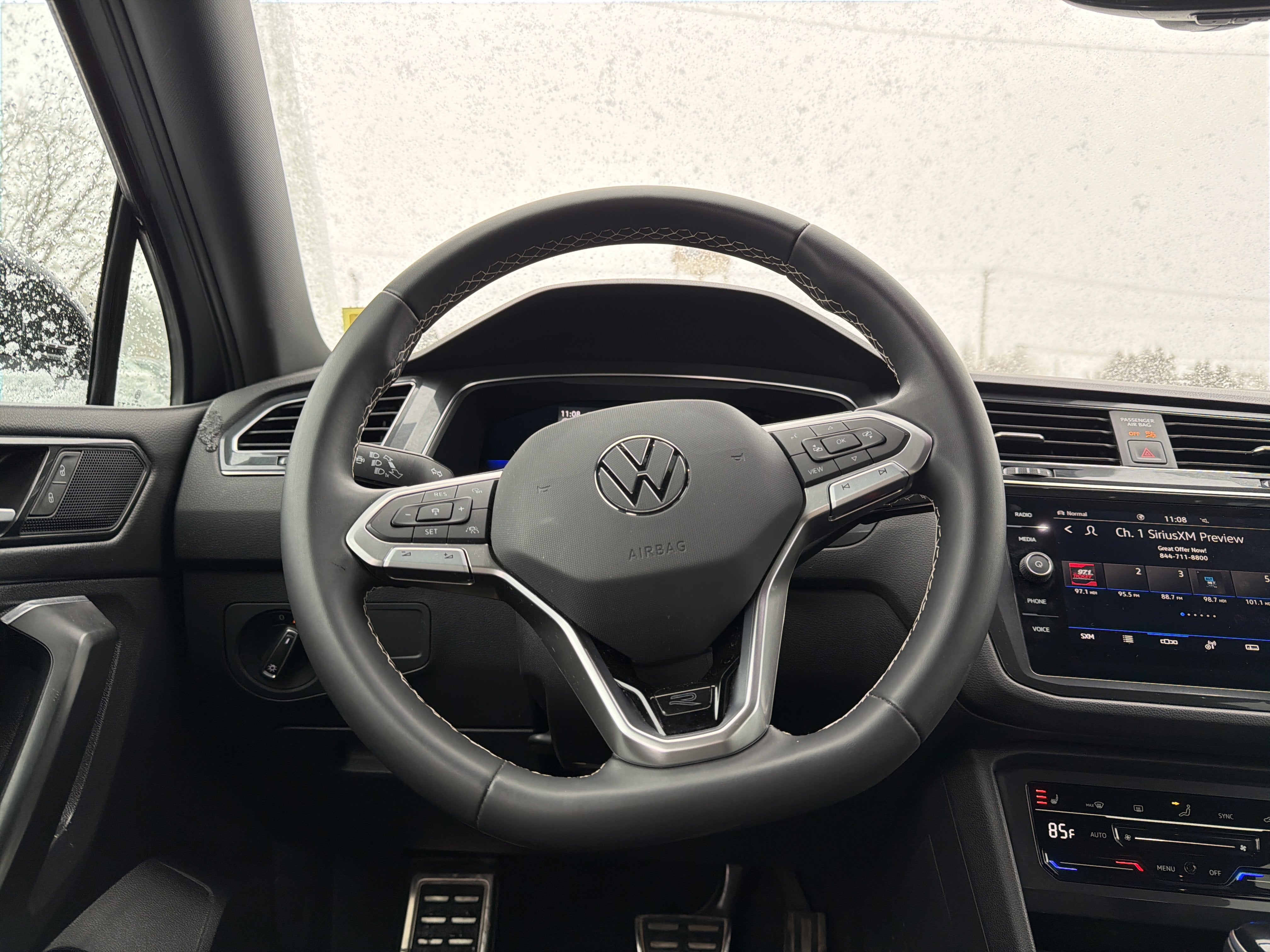 2023 Volkswagen Tiguan 2.0T SE R-Line Black