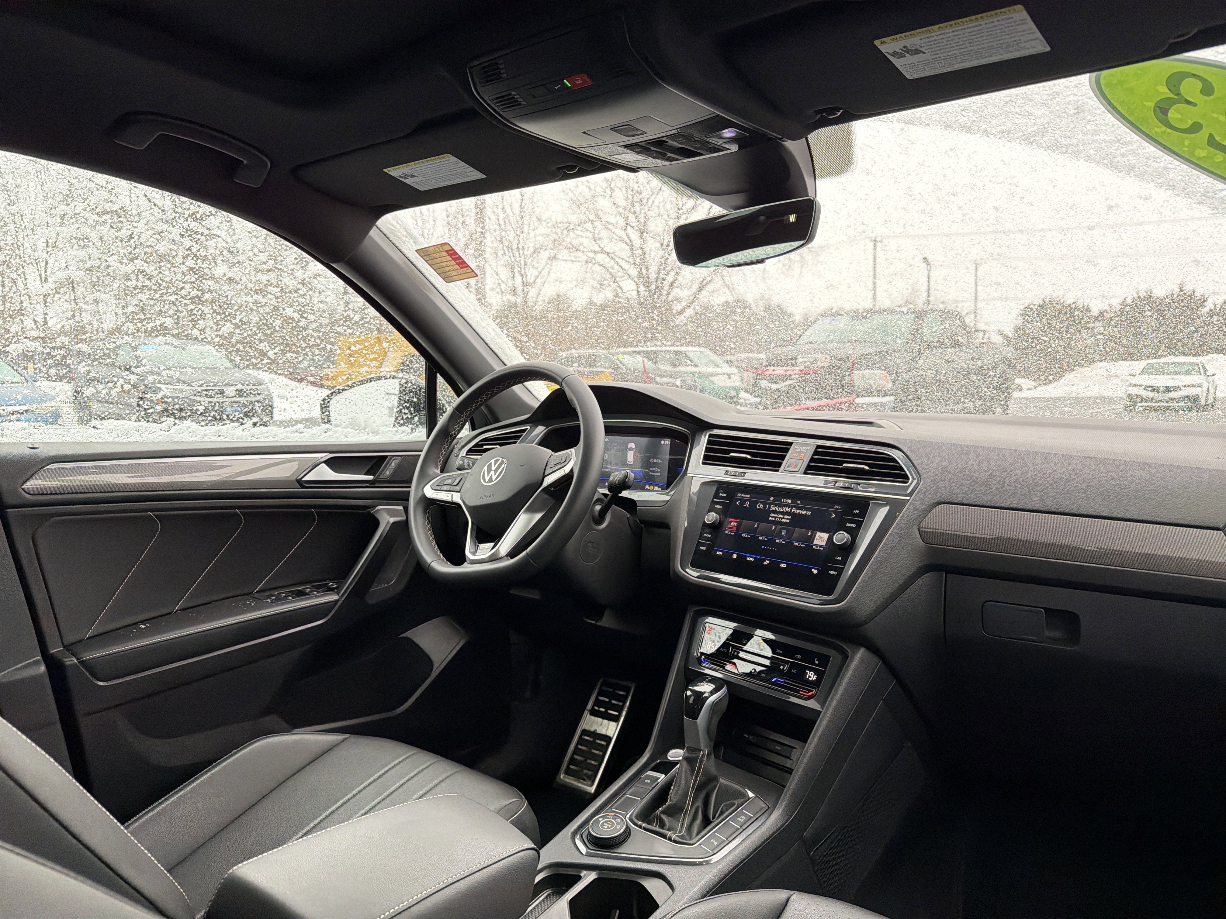 2023 Volkswagen Tiguan 2.0T SE R-Line Black