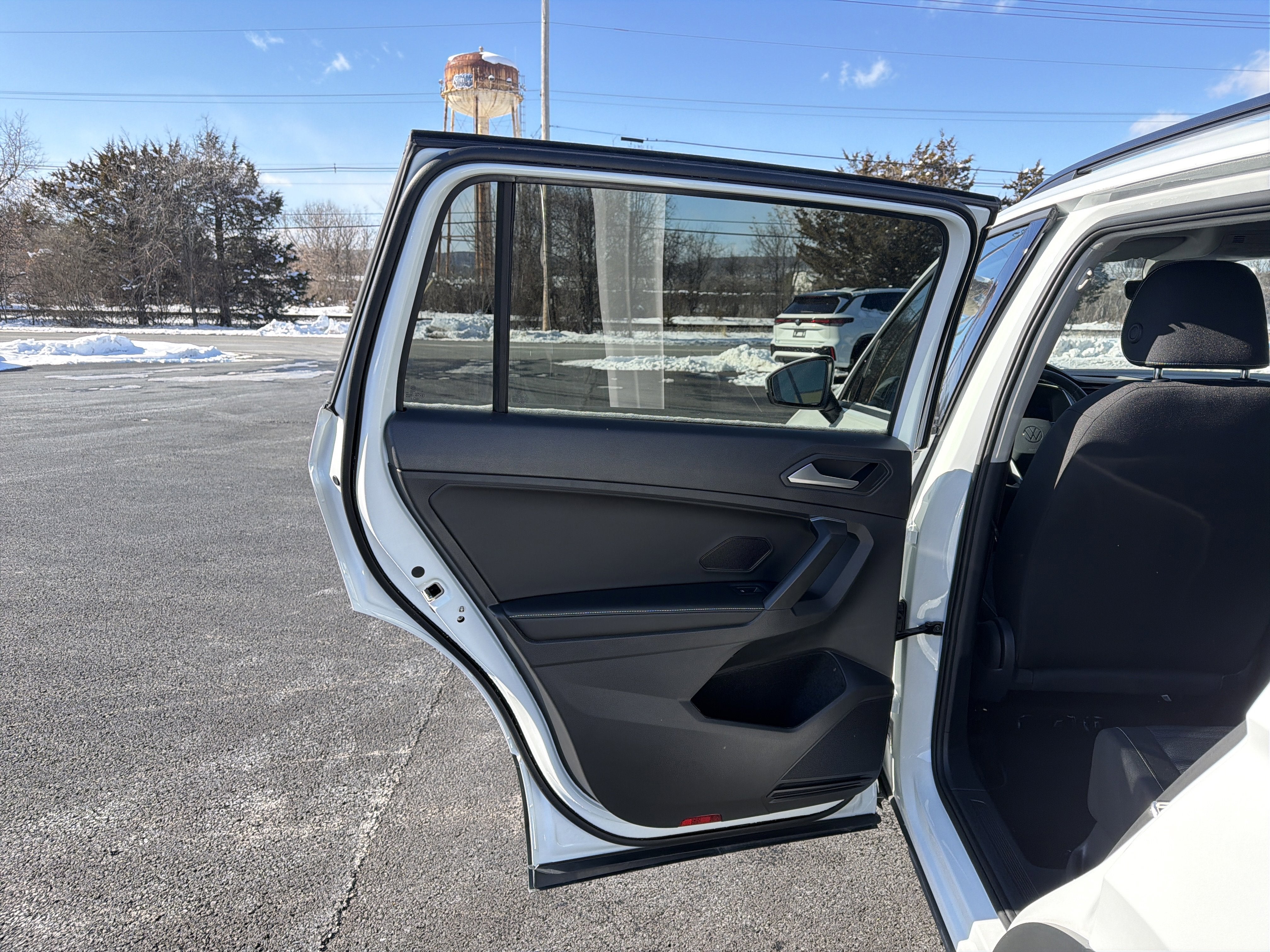 2024 Volkswagen Tiguan 2.0T S