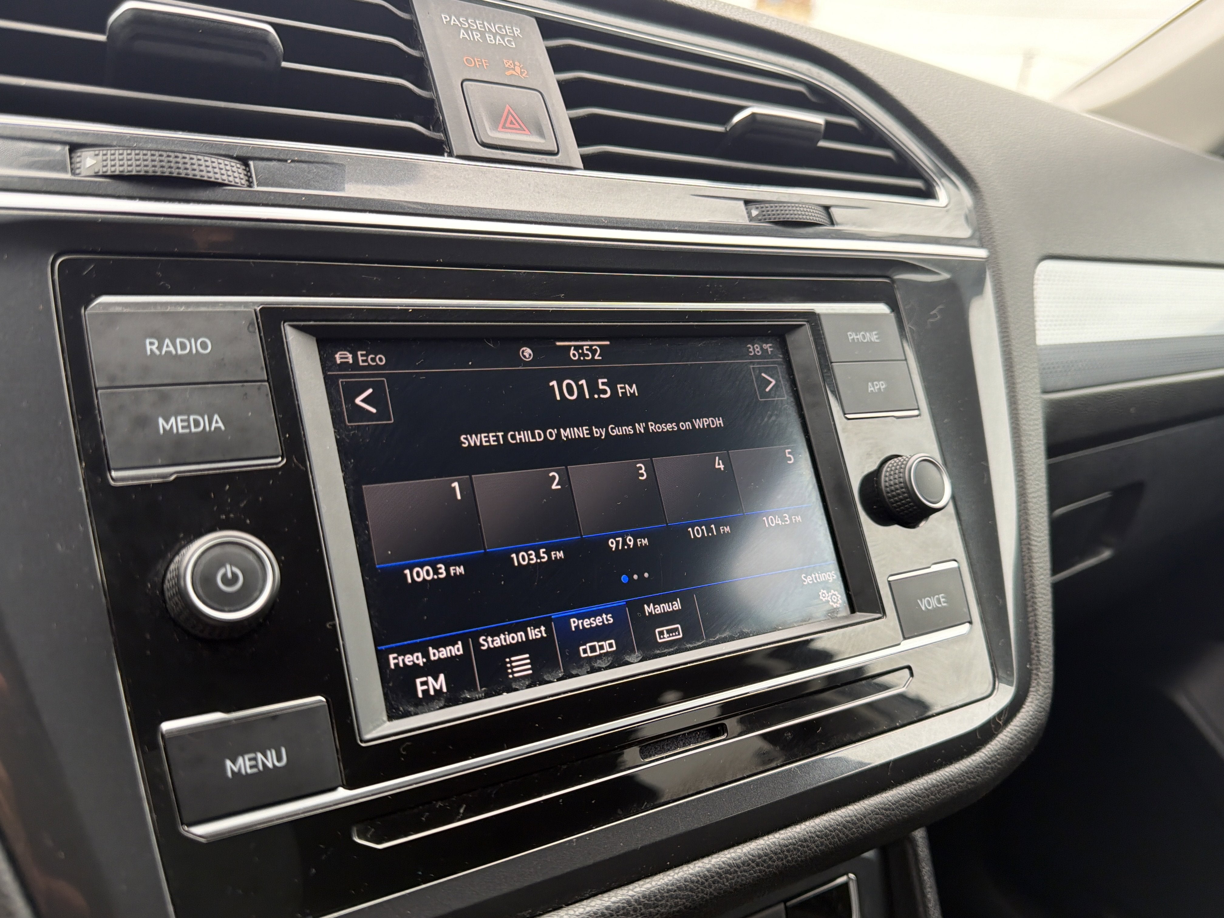 2023 Volkswagen Tiguan 2.0T S