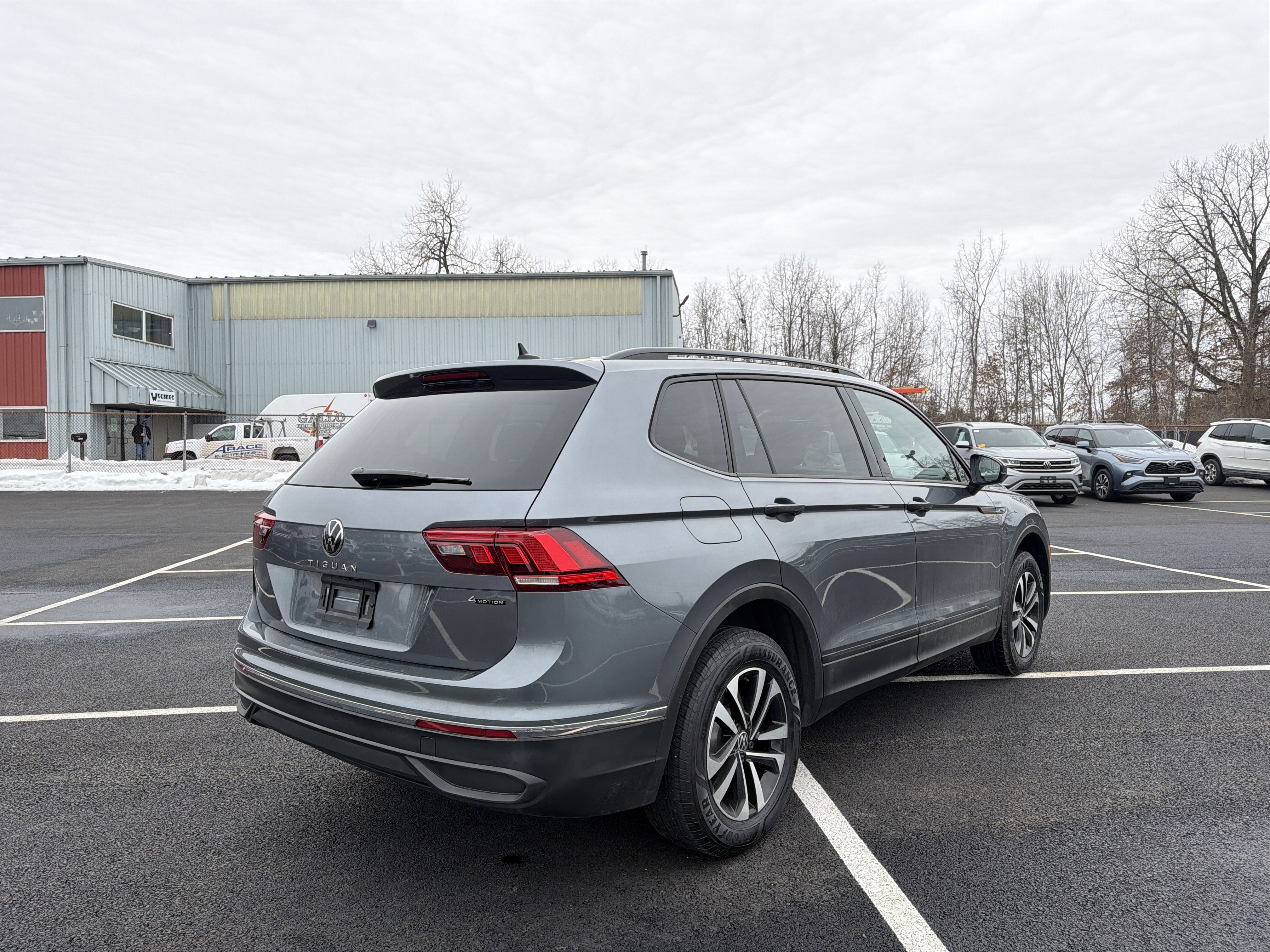 2023 Volkswagen Tiguan 2.0T S