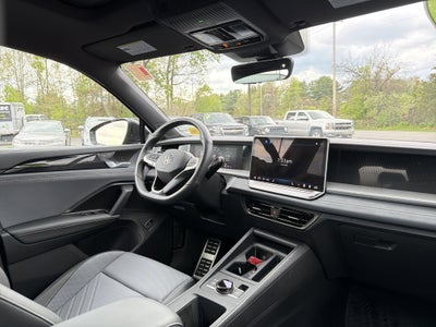 2025 Volkswagen Tiguan 2.0T SE R-Line Black