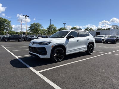 2025 Volkswagen Tiguan 2.0T SE R-Line Black