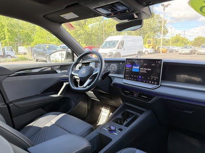 2025 Volkswagen Tiguan 2.0T SE R-Line Black